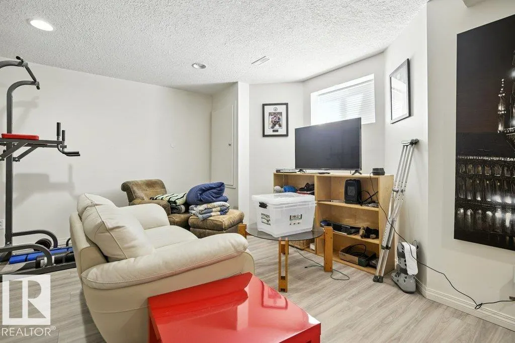 901 NORMANDY Drive