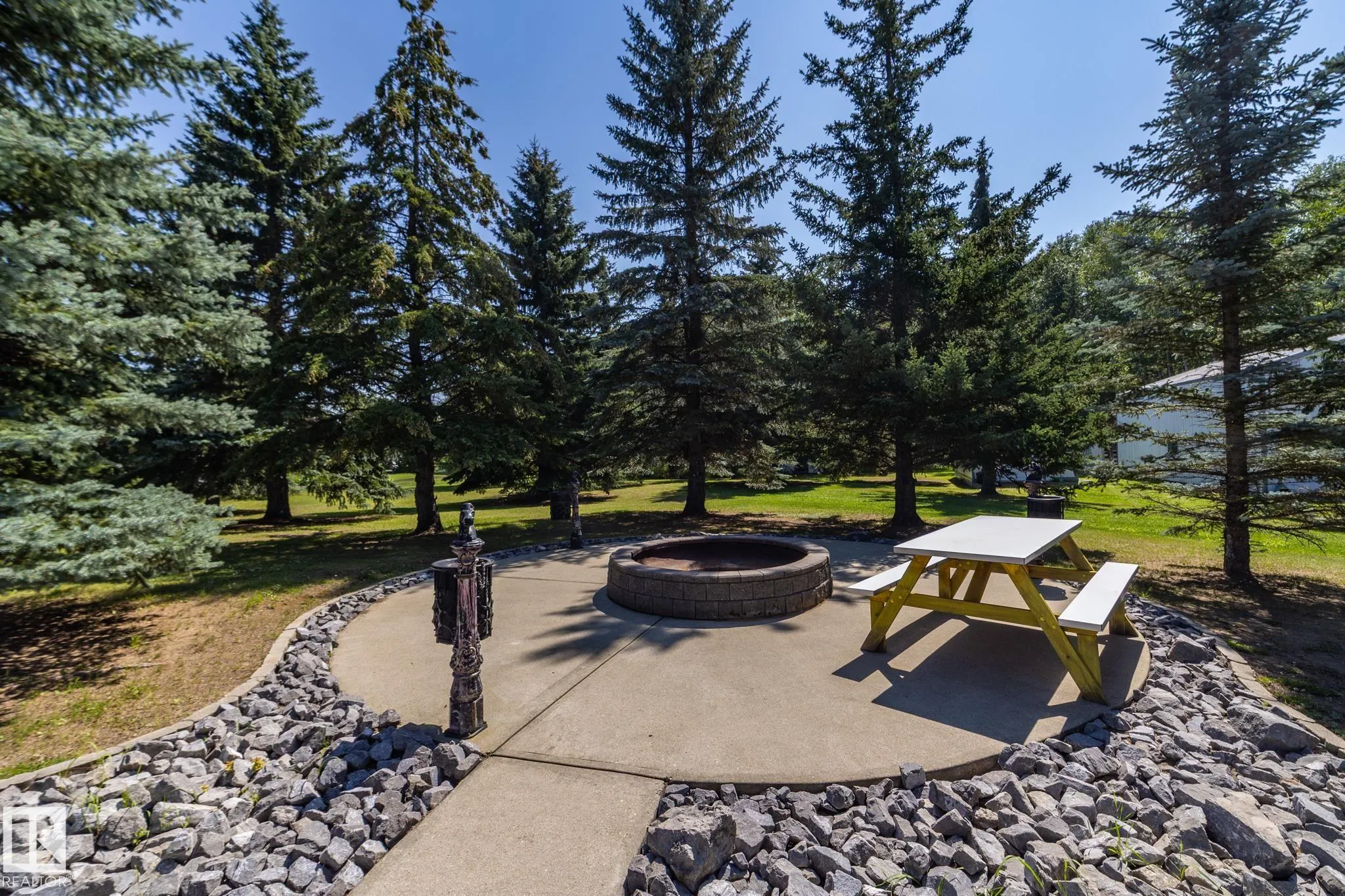 51128 RGE ROAD 261