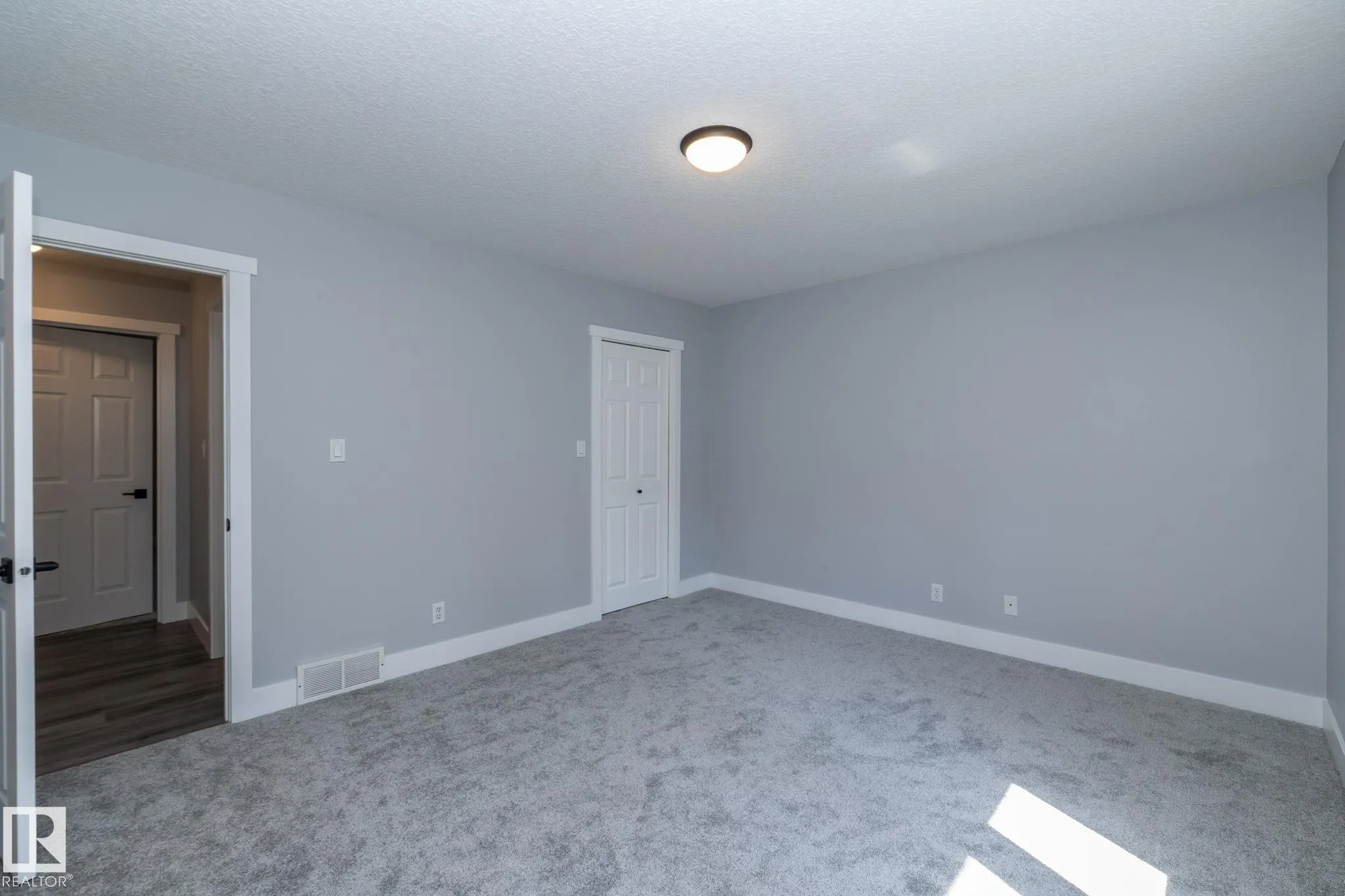 51128 RGE ROAD 261