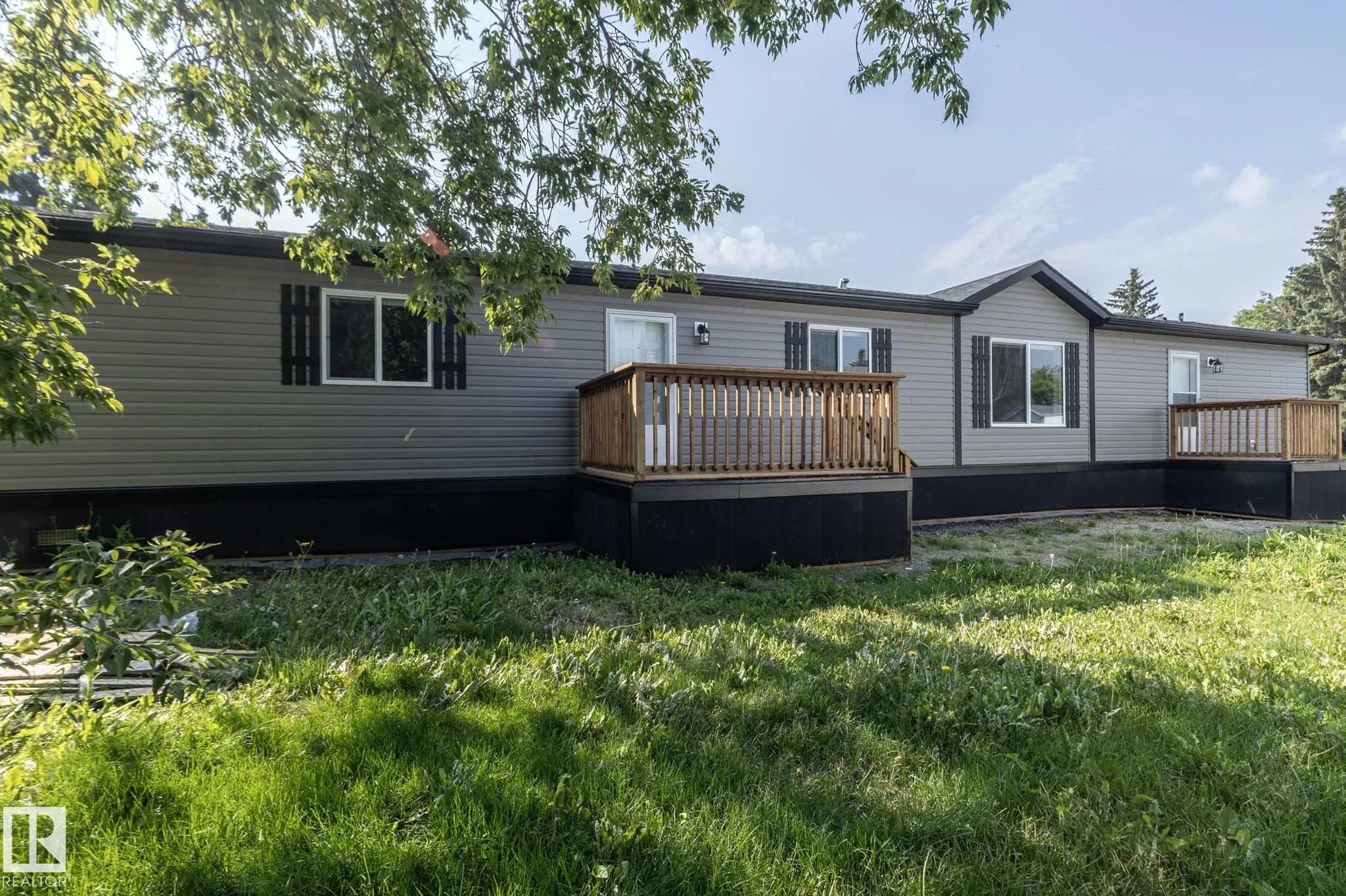 74 Willow Park Estates