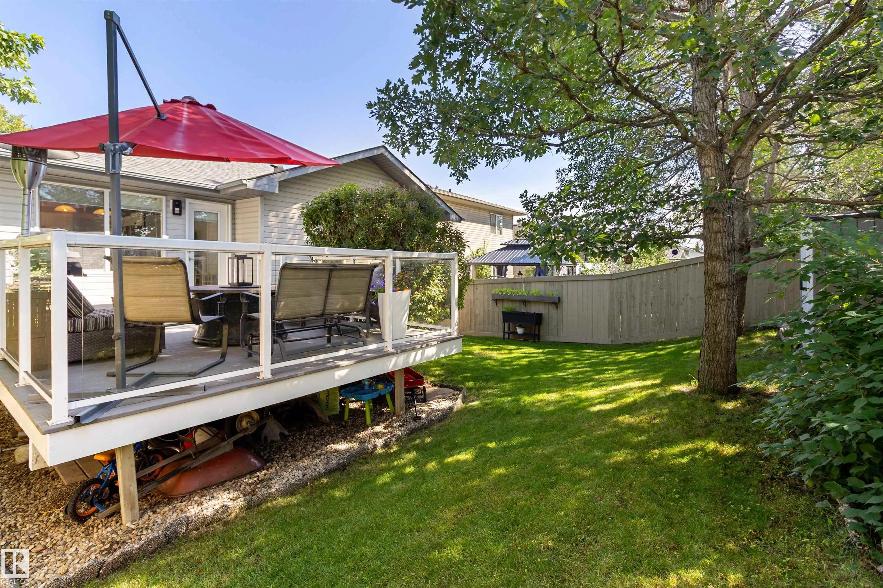 100 Ridgepoint Way