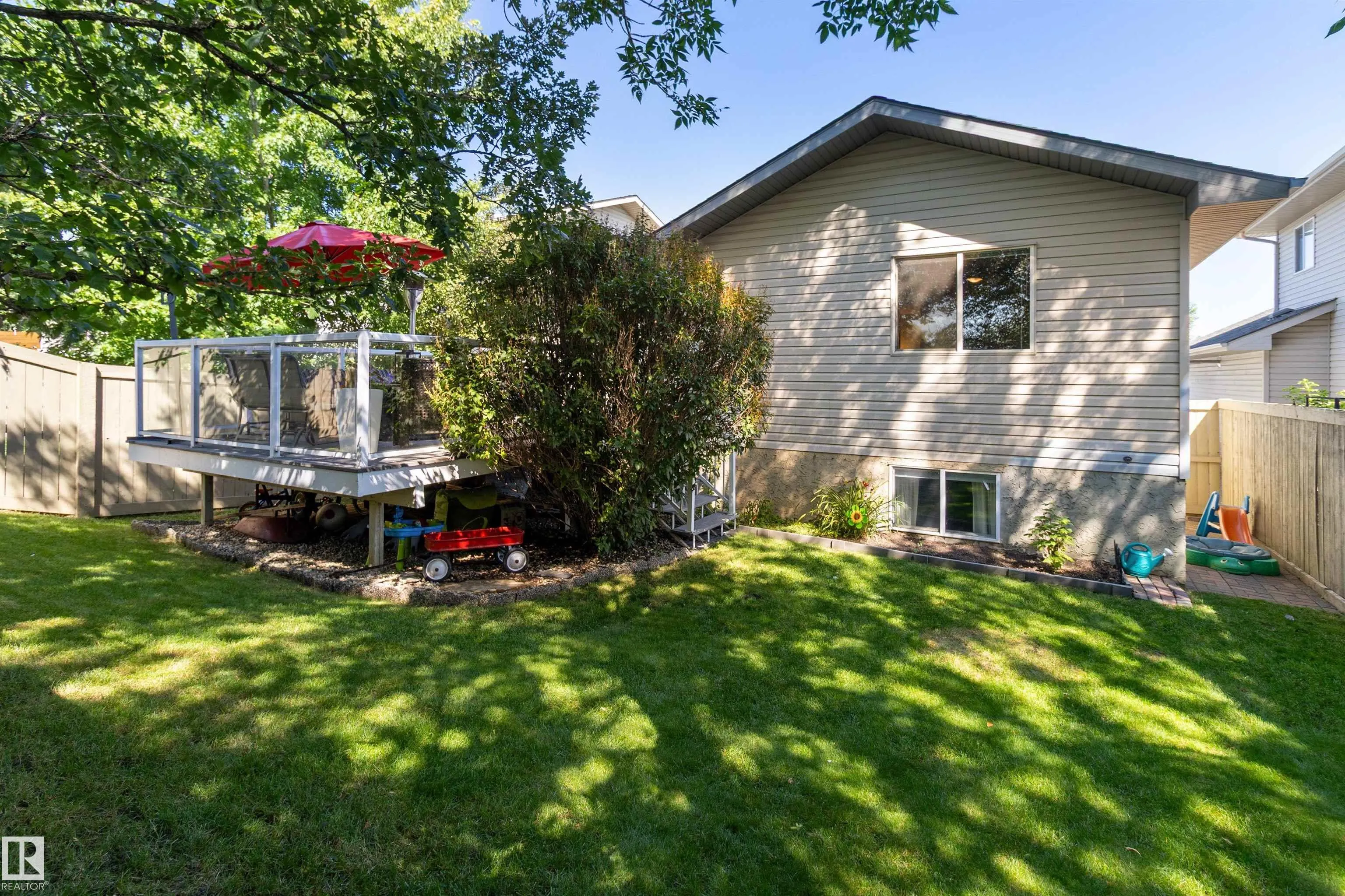 100 Ridgepoint Way
