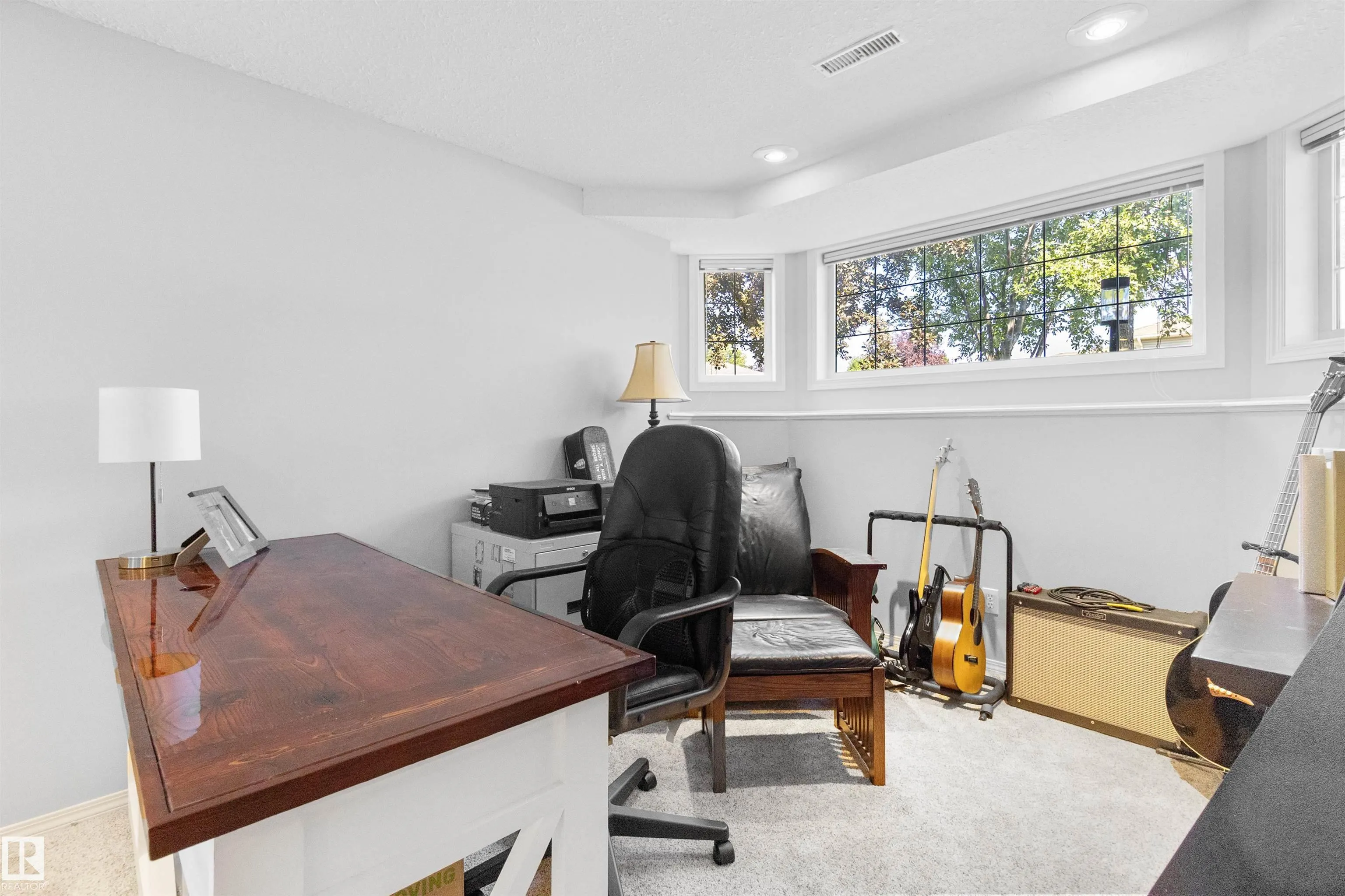 100 Ridgepoint Way