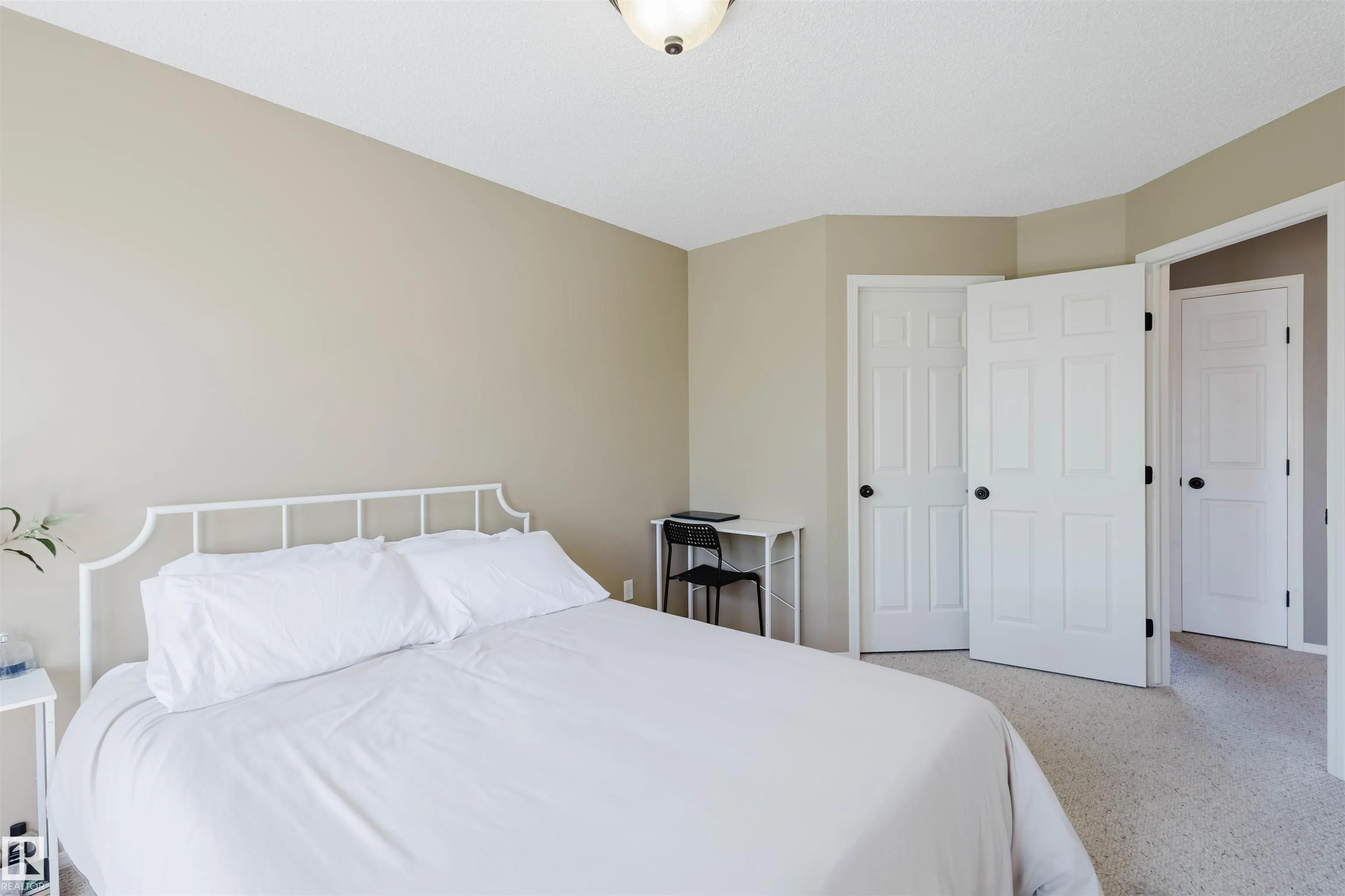 3032 TRELLE Crescent