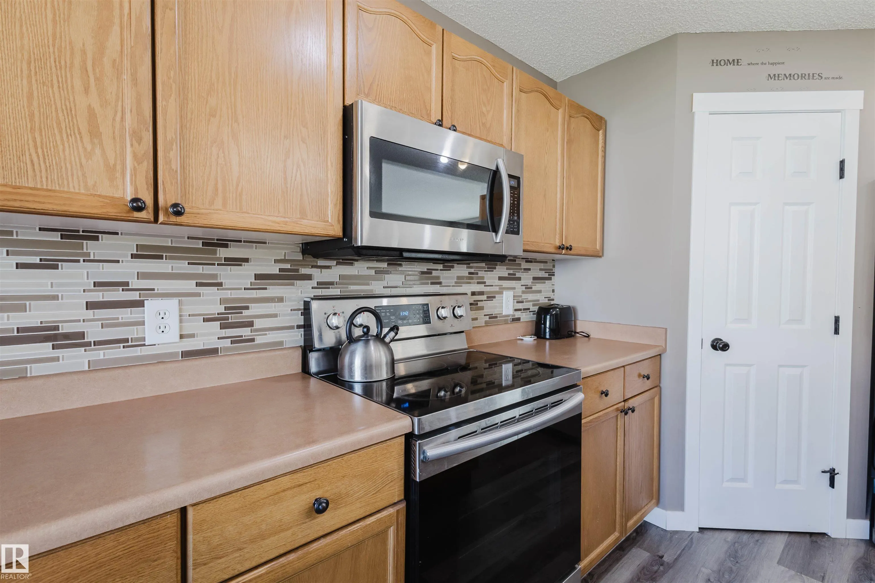 3032 TRELLE Crescent