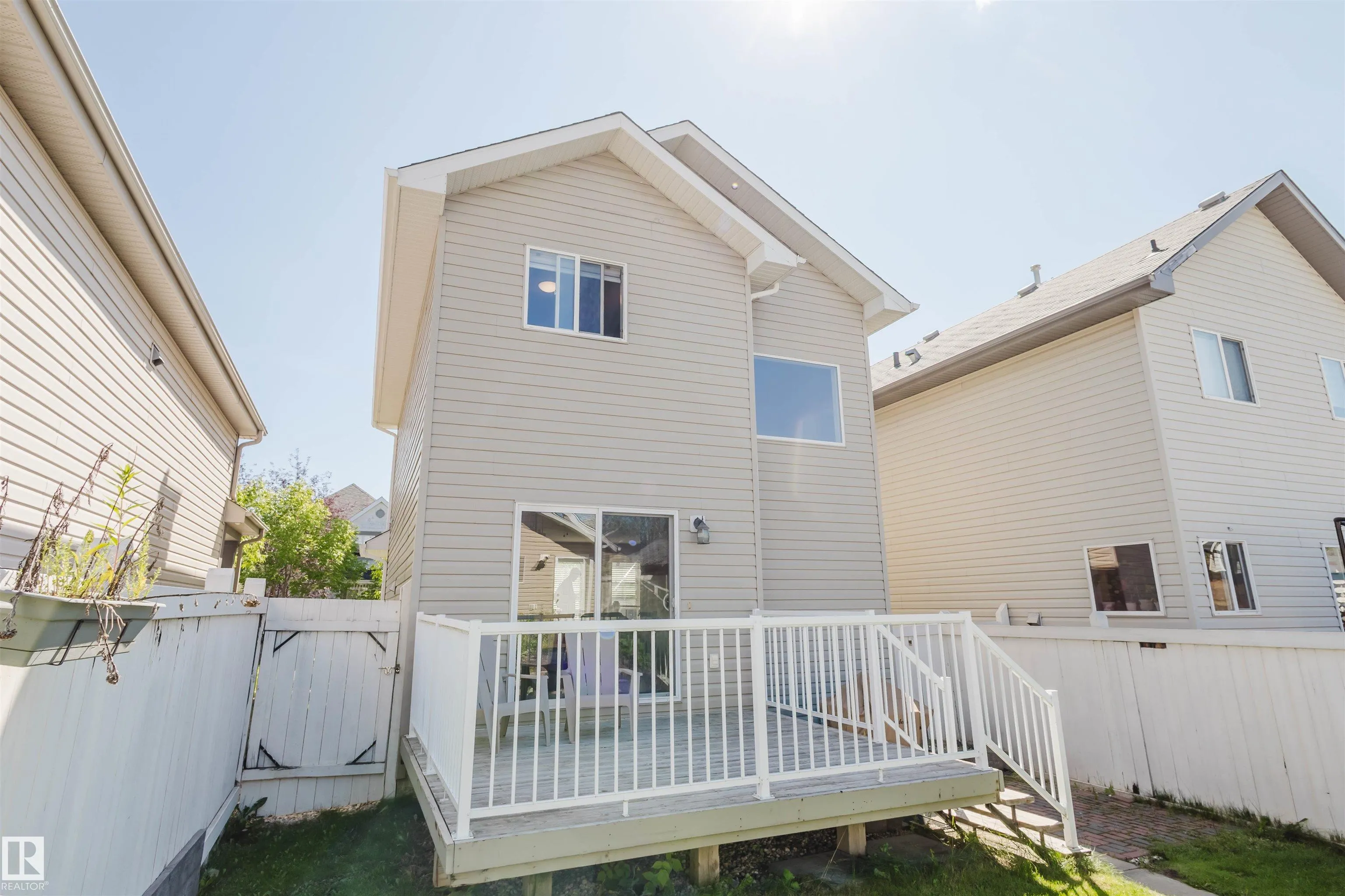 3032 TRELLE Crescent
