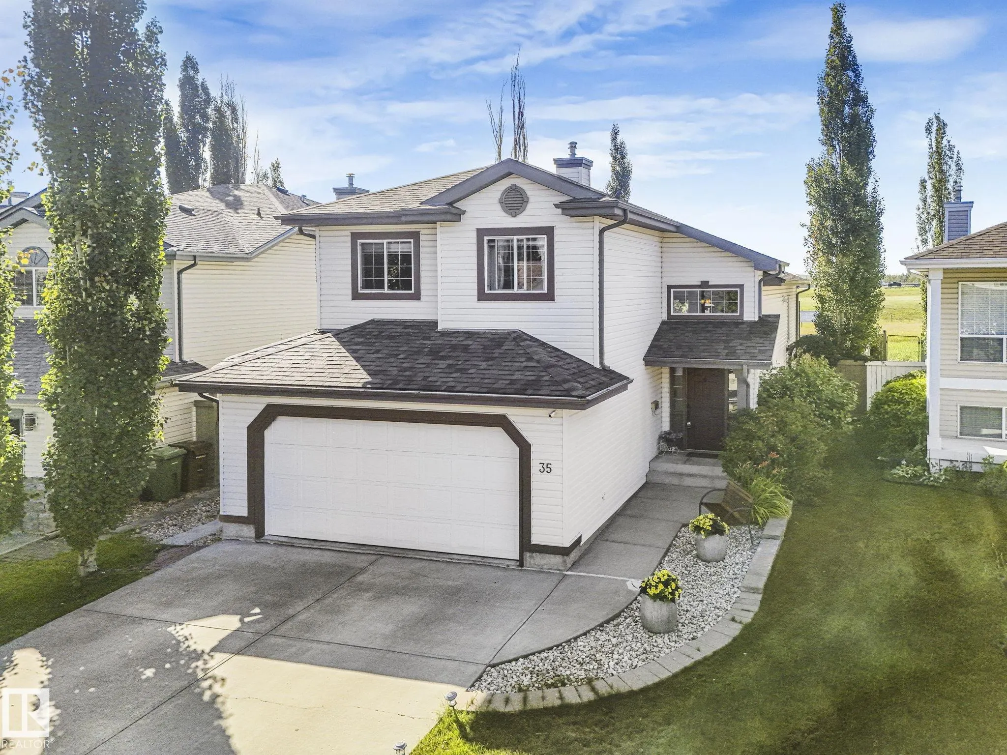 35 HAMILTON Crescent