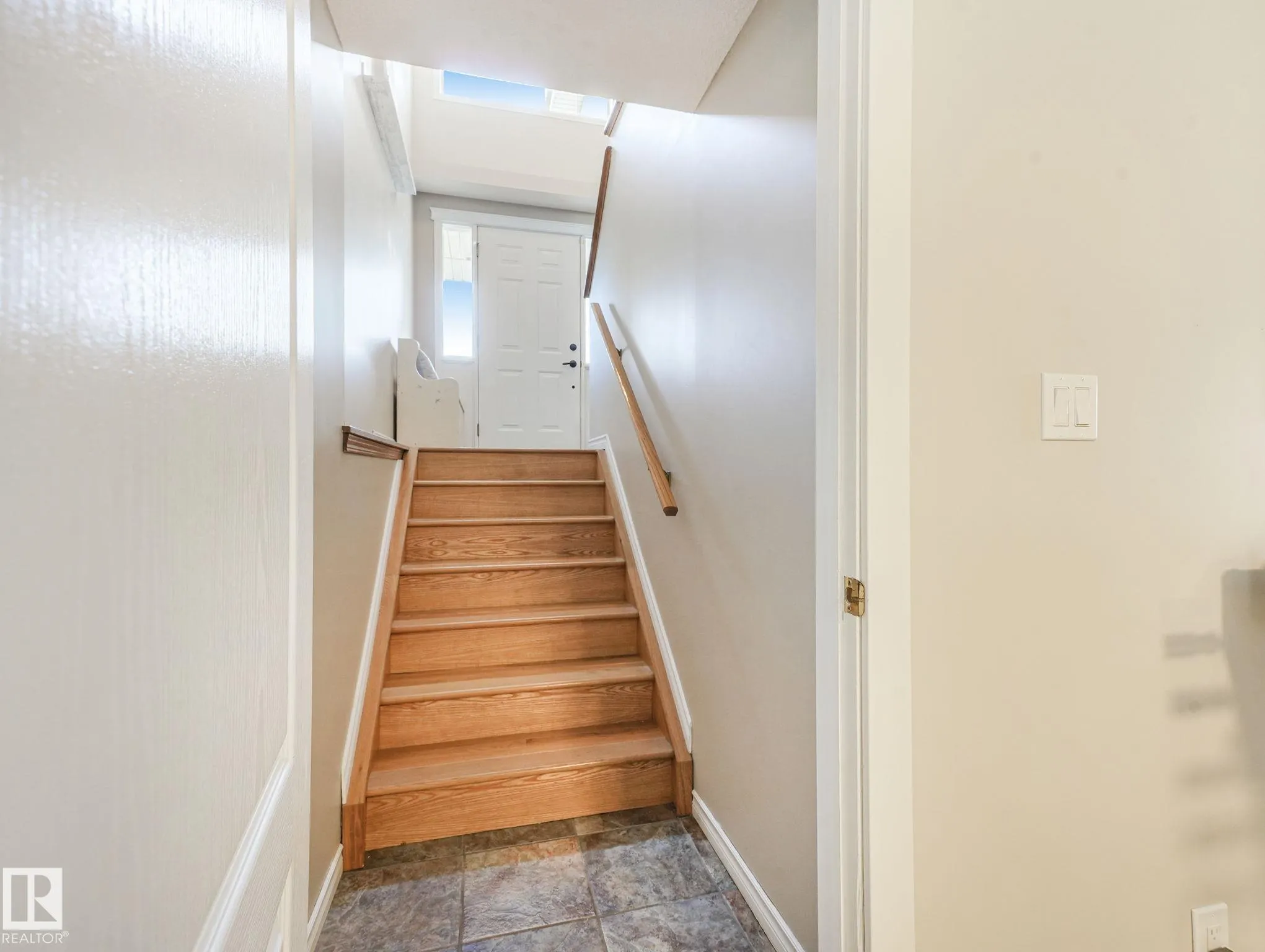 35 HAMILTON Crescent