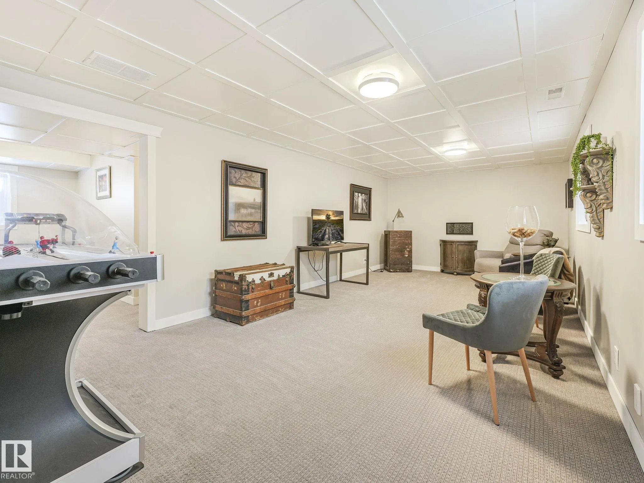 35 HAMILTON Crescent