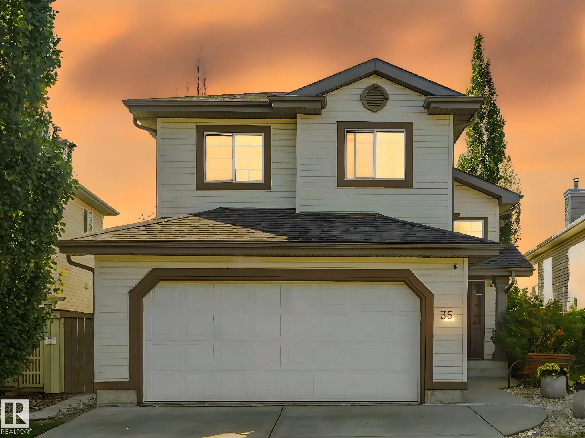 35 HAMILTON Crescent