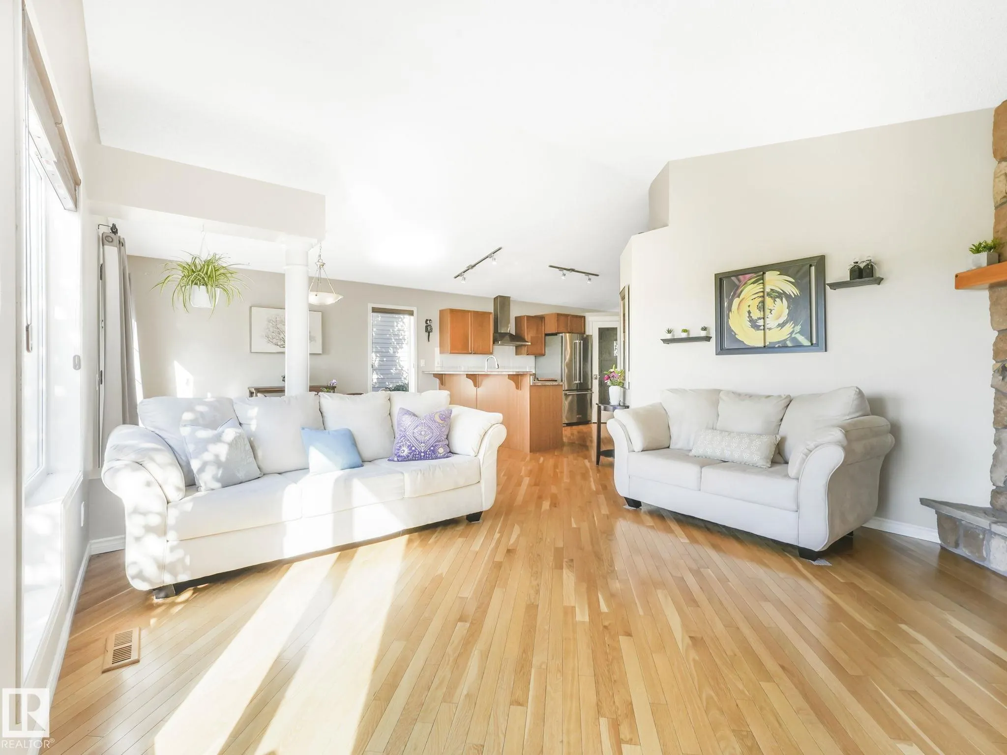 35 HAMILTON Crescent