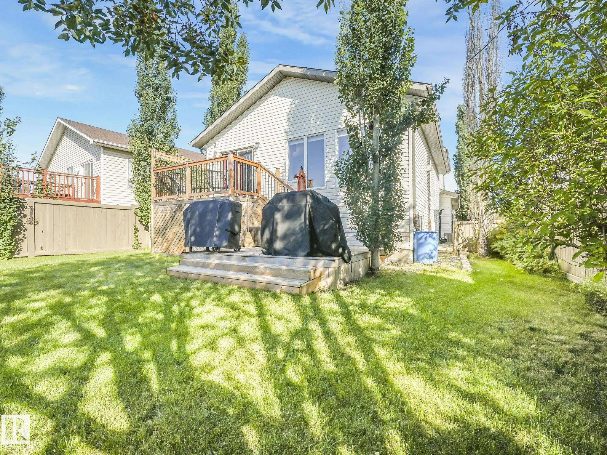 35 HAMILTON Crescent