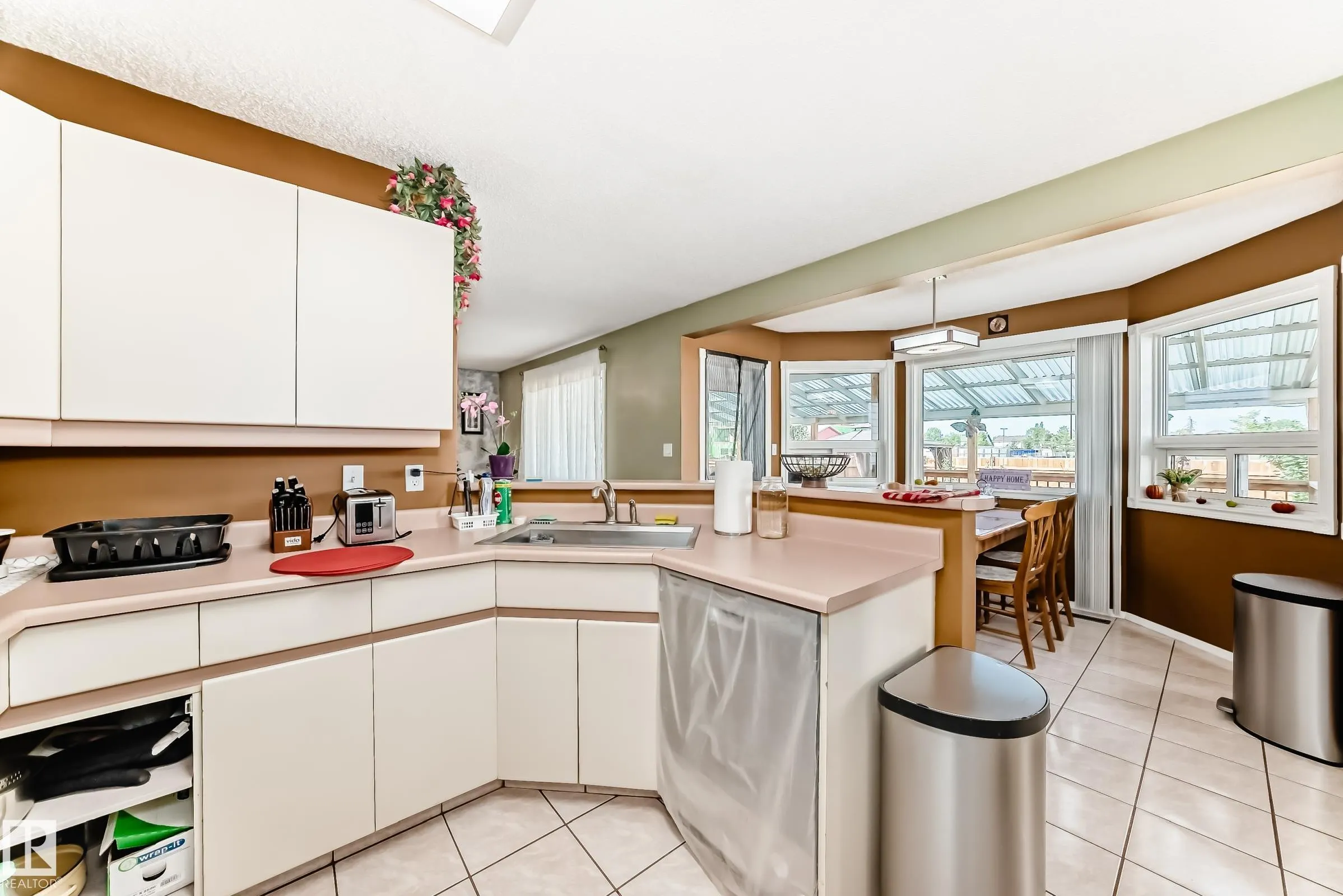 38 Deane Crescent