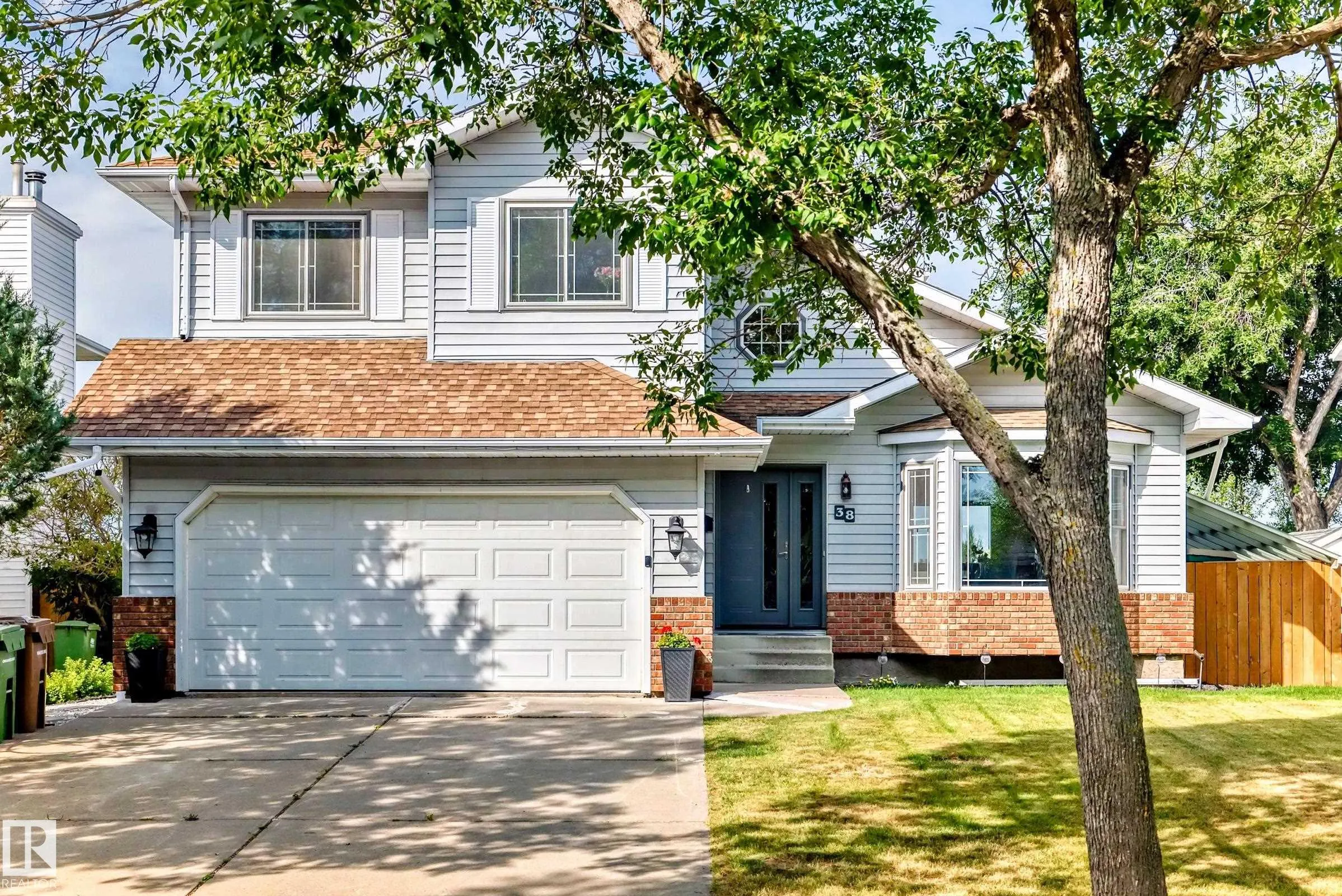 38 Deane Crescent