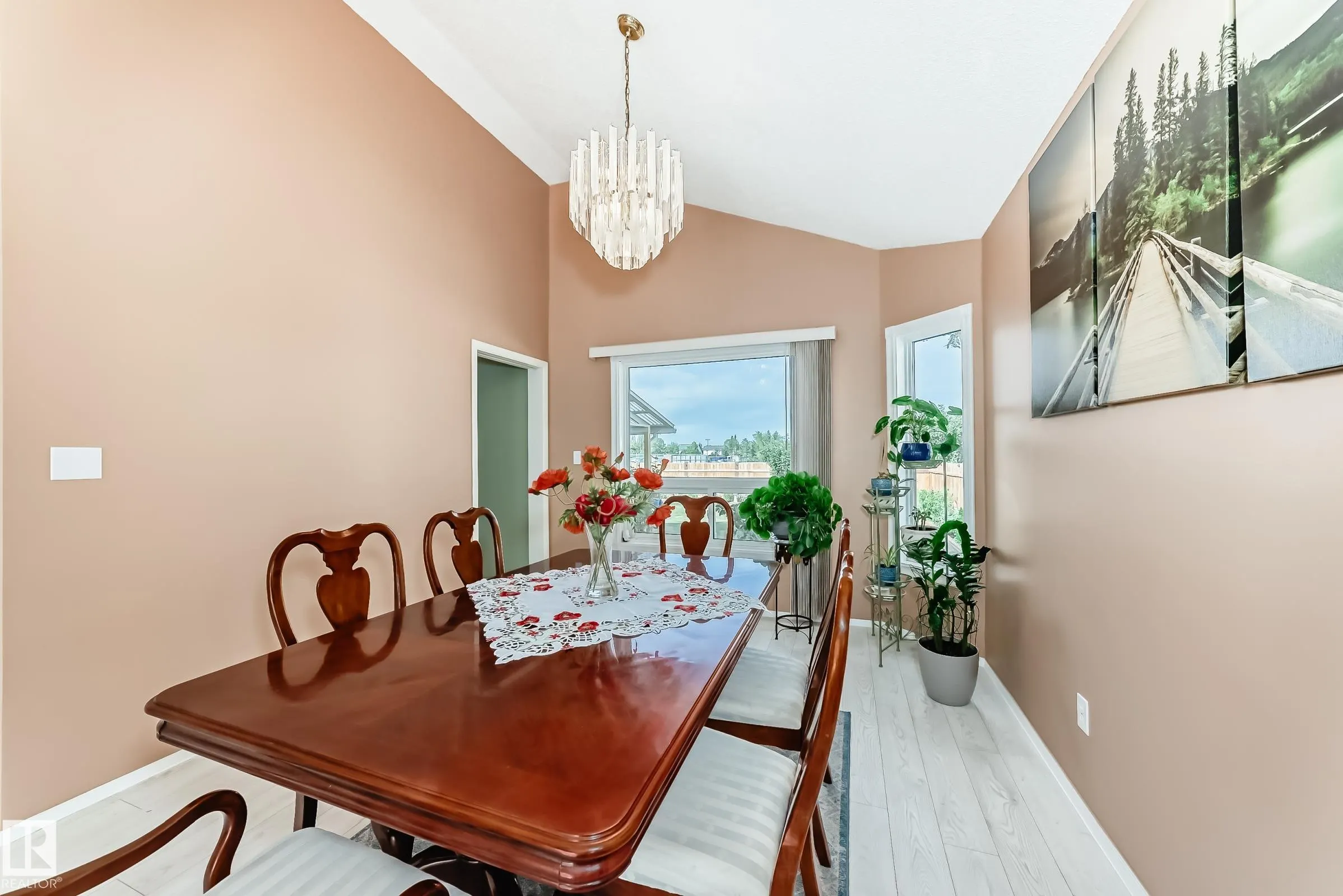 38 Deane Crescent
