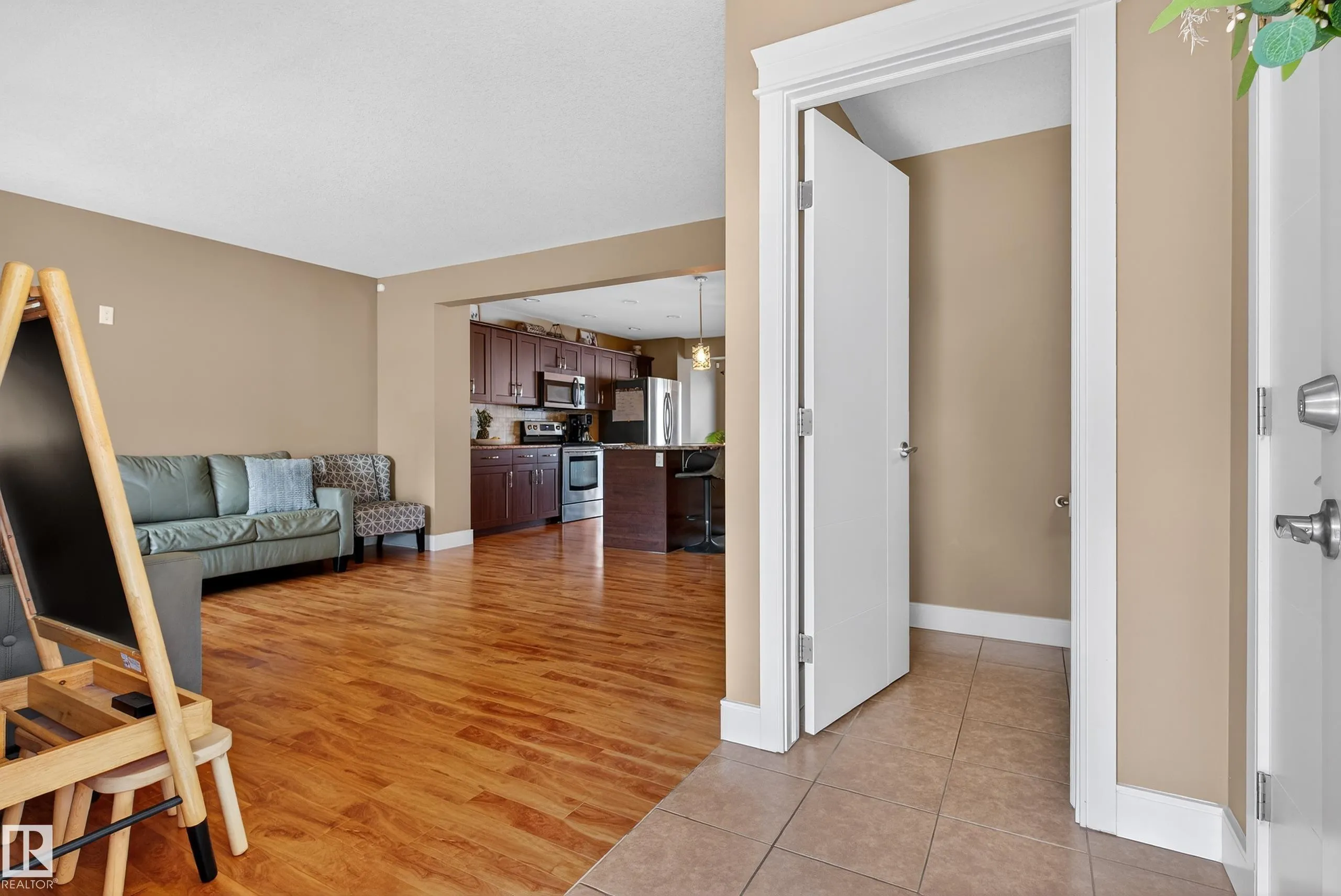 756 DECOTEAU Way