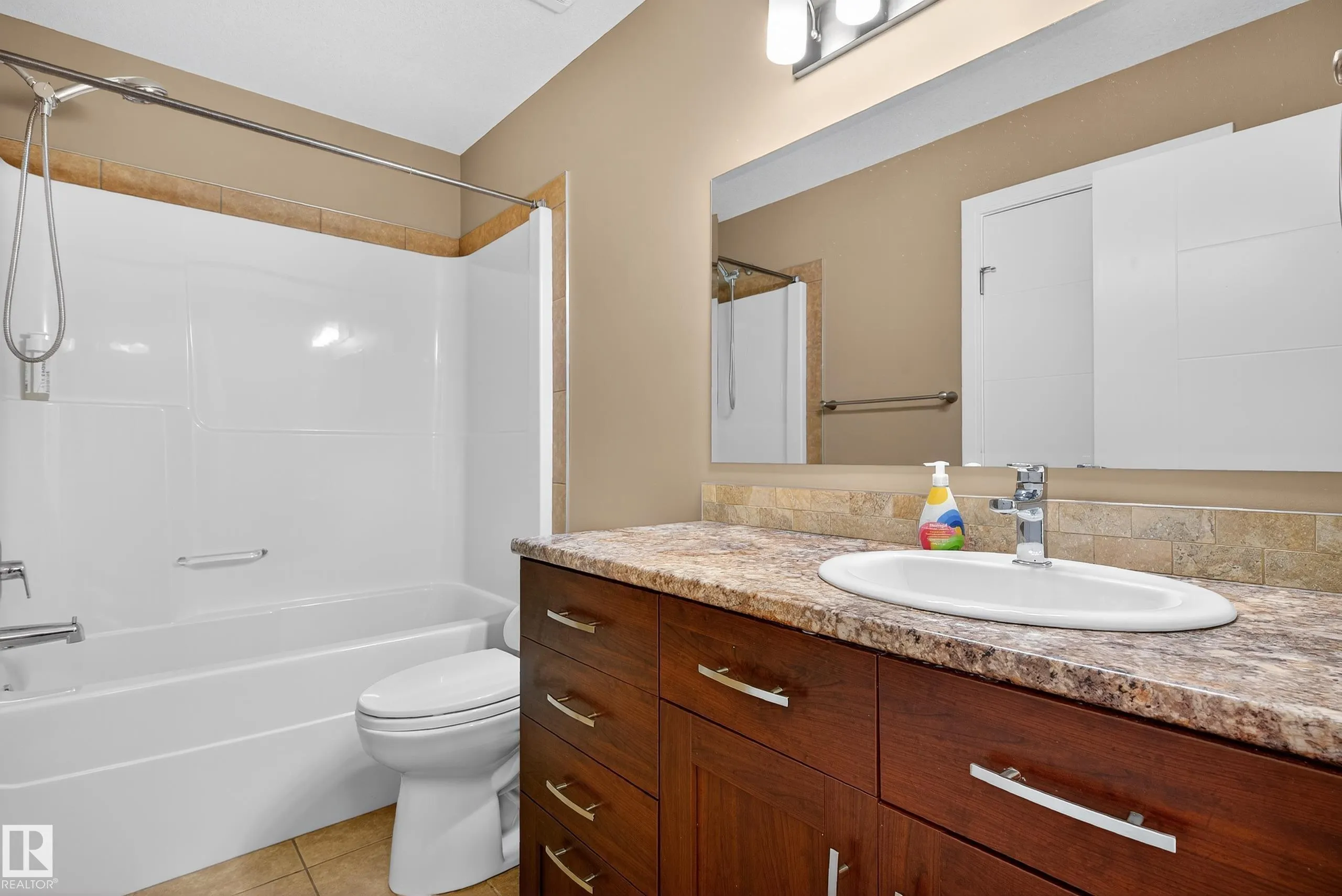 756 DECOTEAU Way