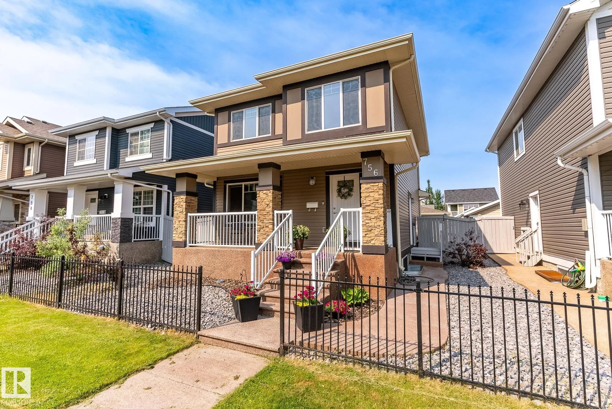 756 DECOTEAU Way