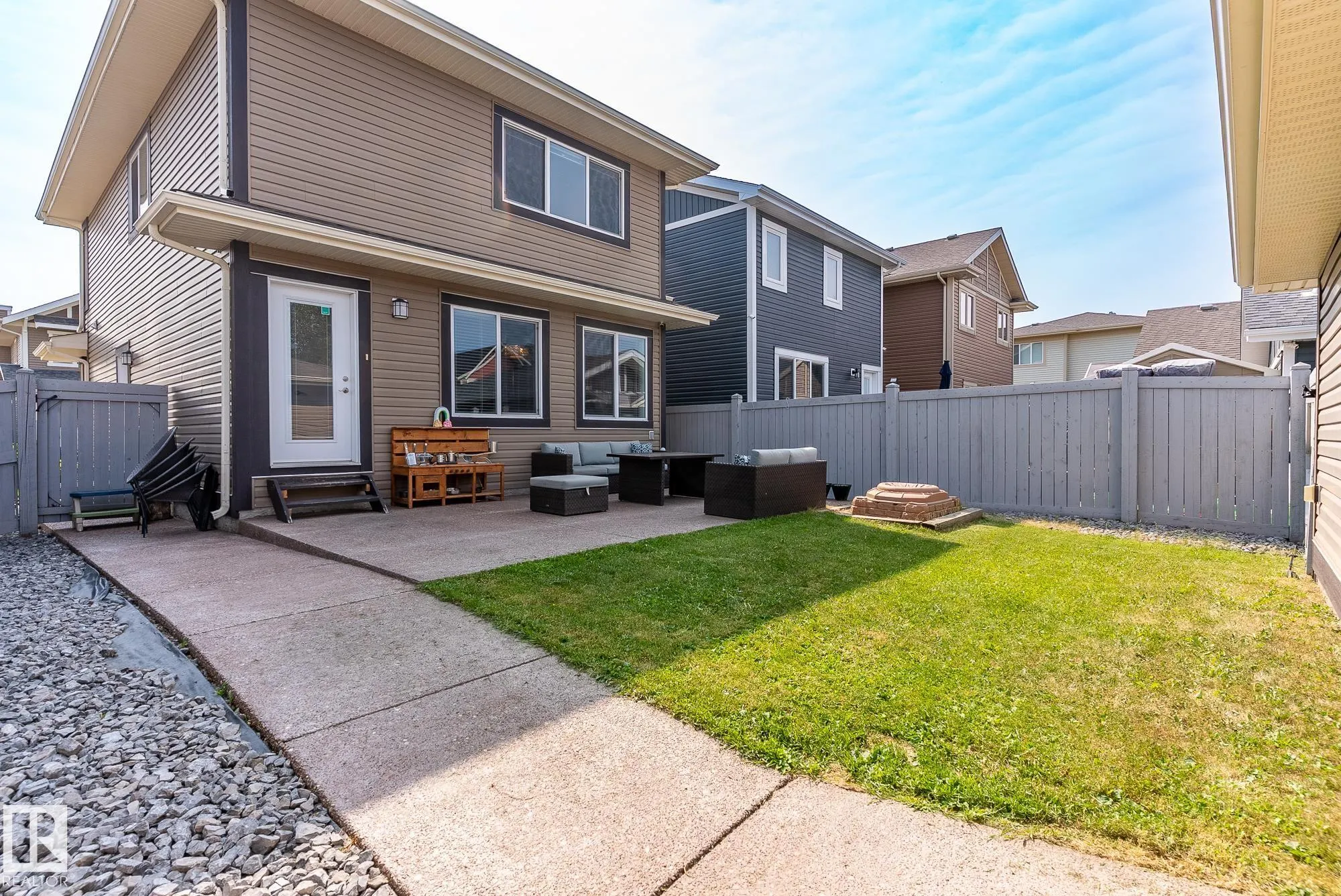 756 DECOTEAU Way
