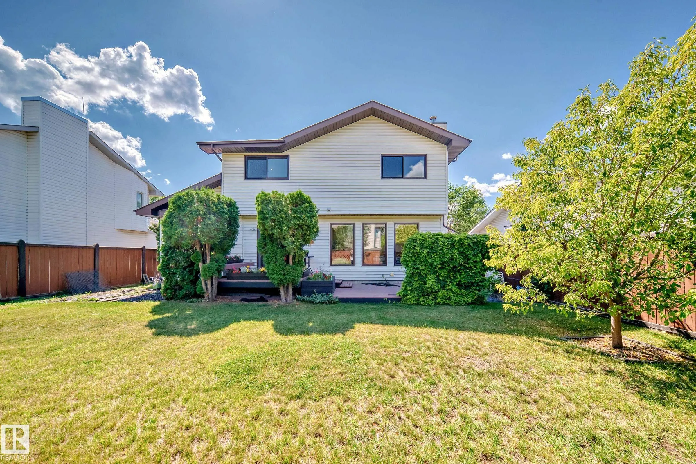10 DUFFERIN Street