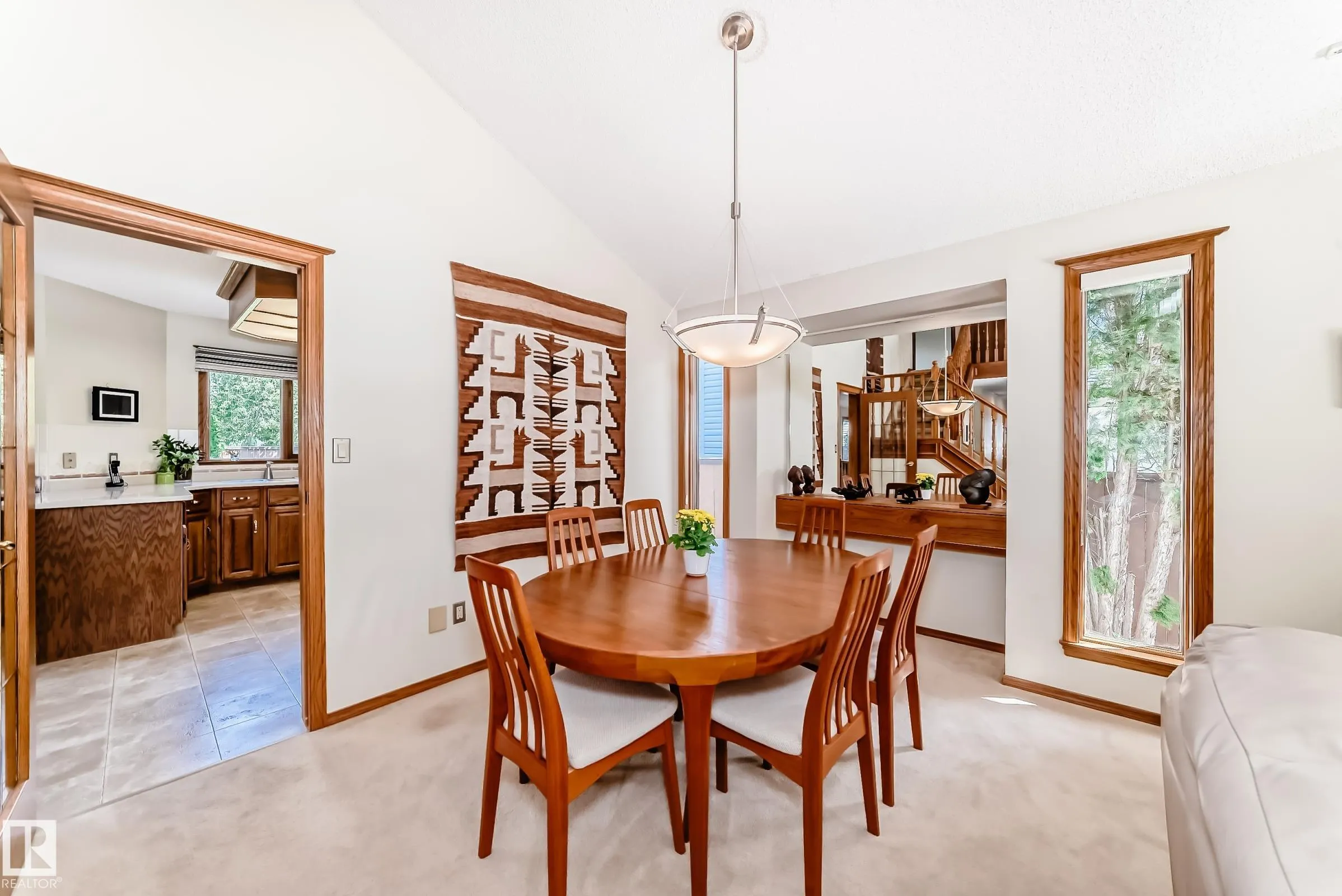 10 DUFFERIN Street