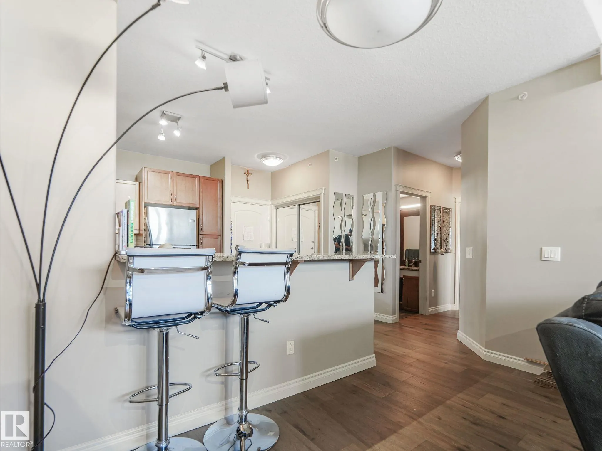 12408 15 Avenue
