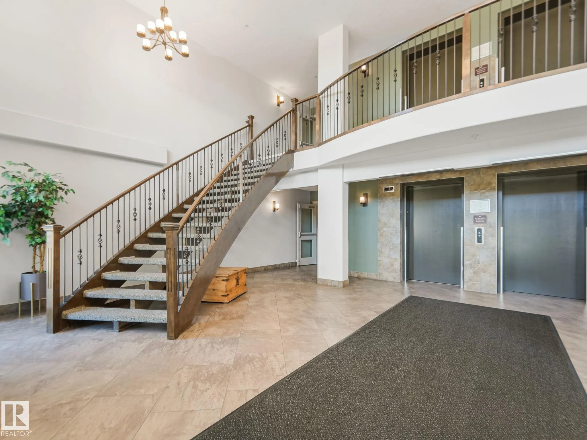 12408 15 Avenue