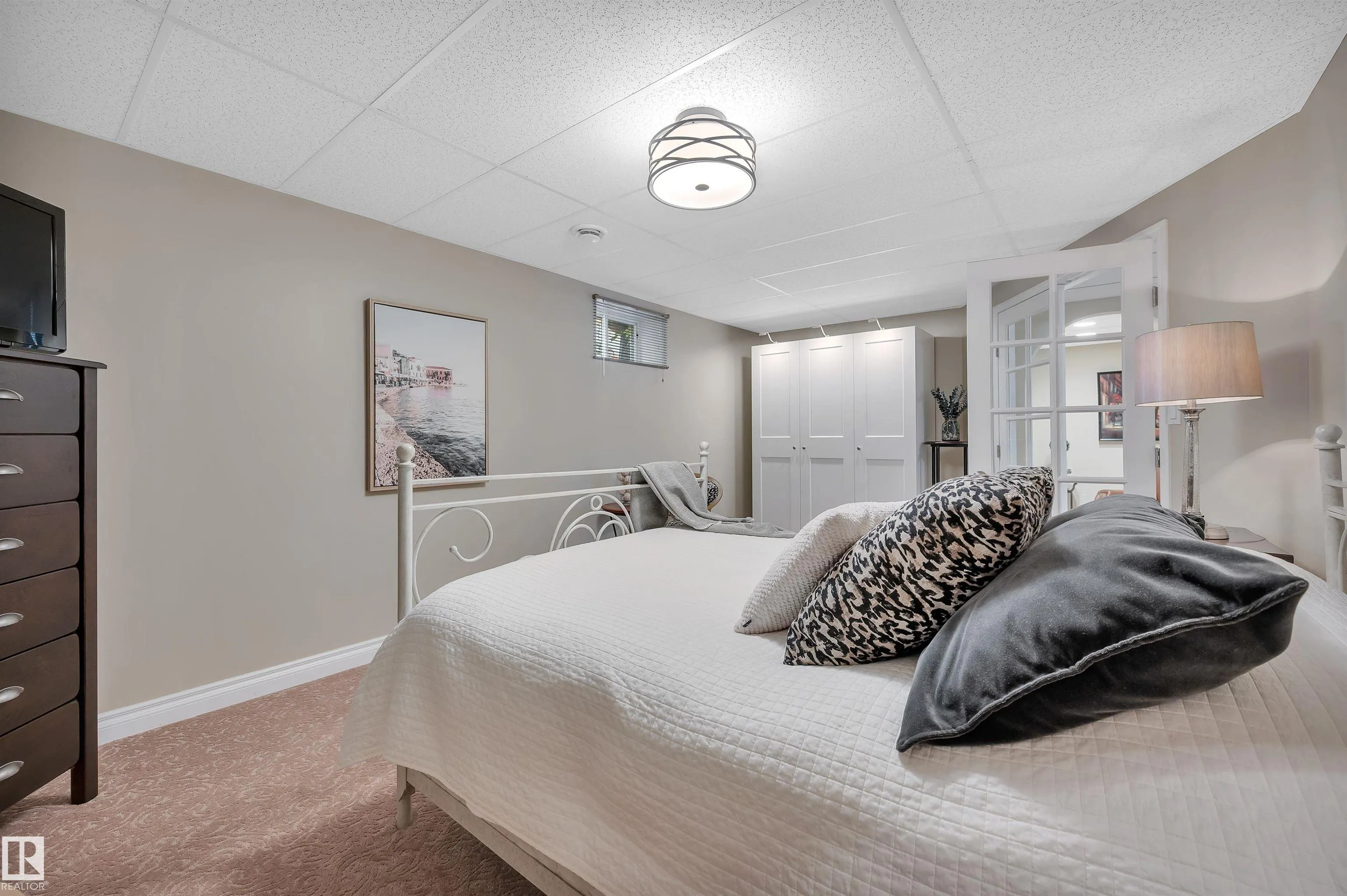 49 BERRYMORE Drive