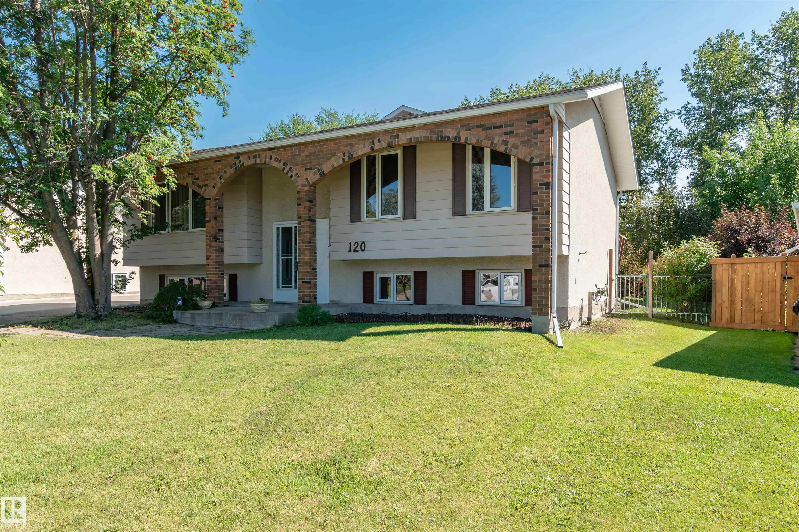 120 GALLOWAY Drive