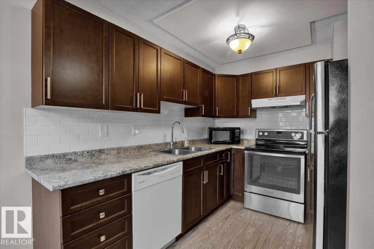 348 CLAREVIEW Road