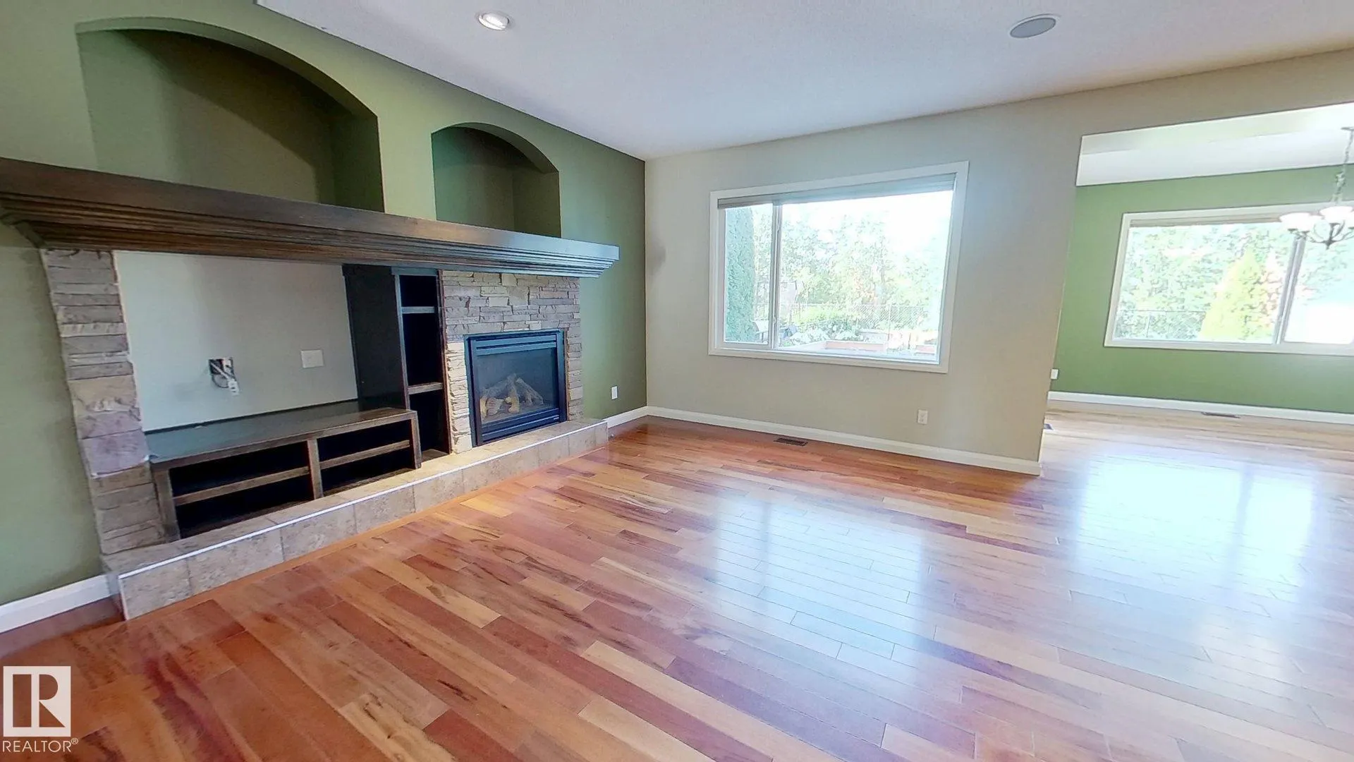 5168 SUNVIEW Drive