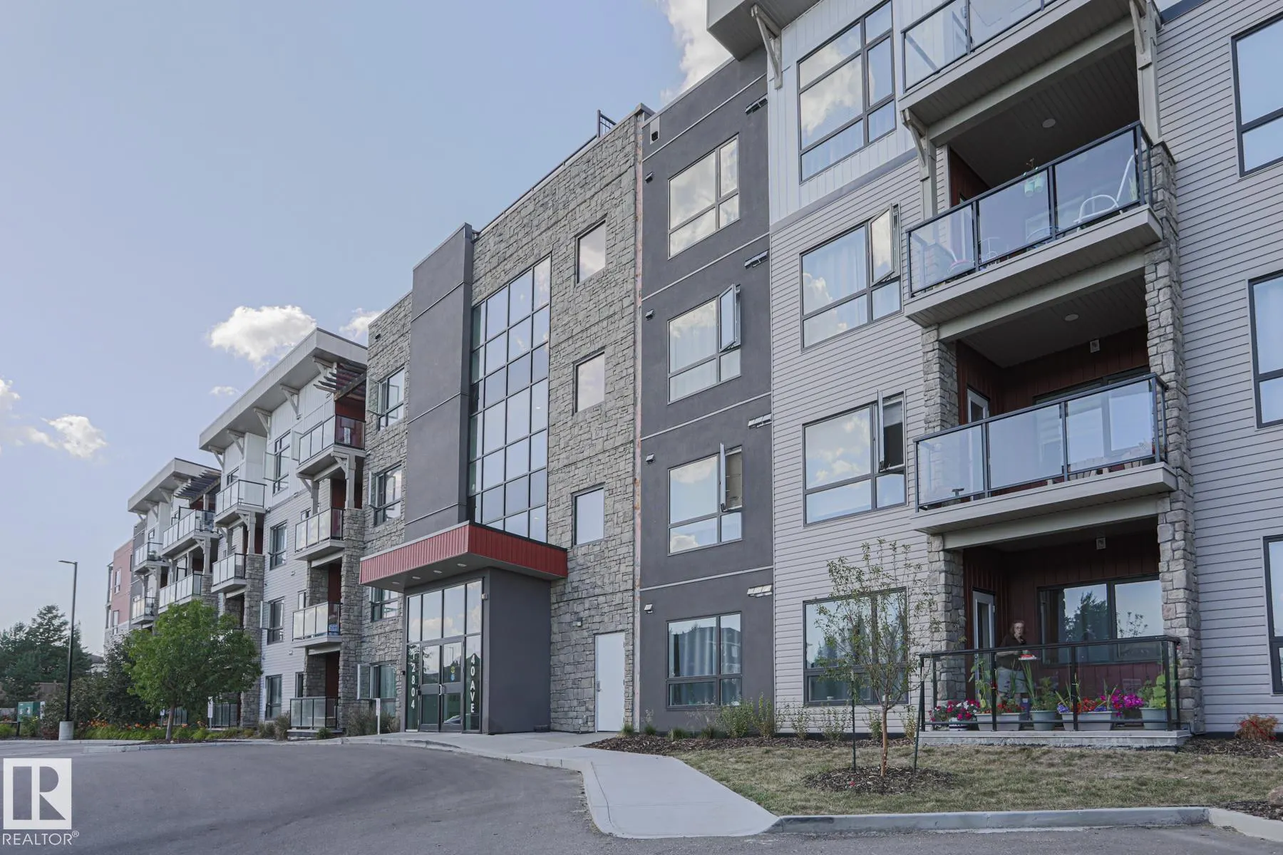 12804 140 Avenue
