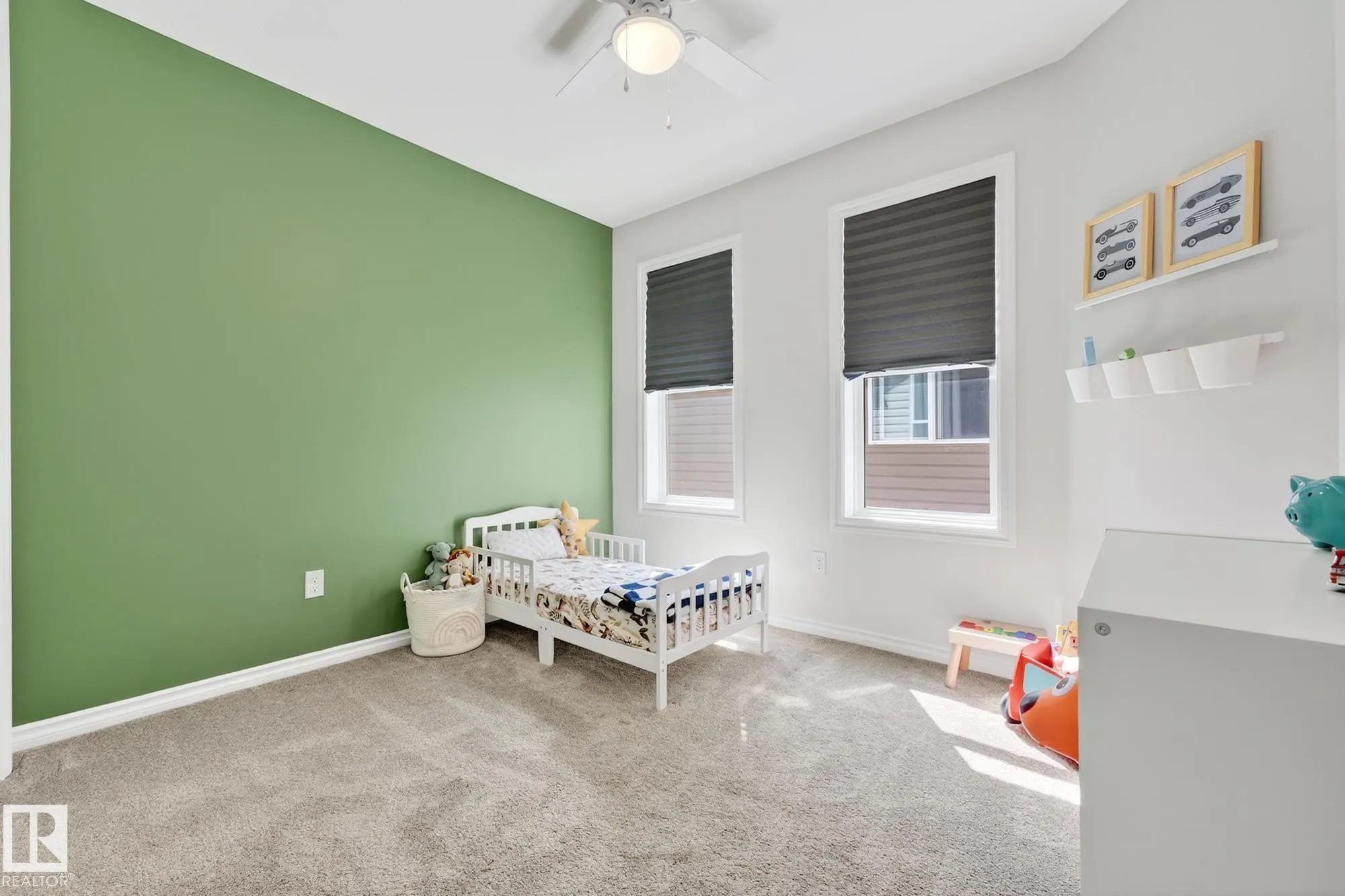 371 ASCOTT Crescent