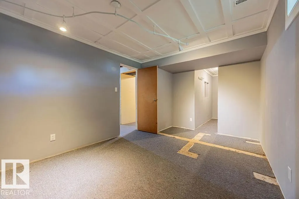 1031 STRATHCONA Drive