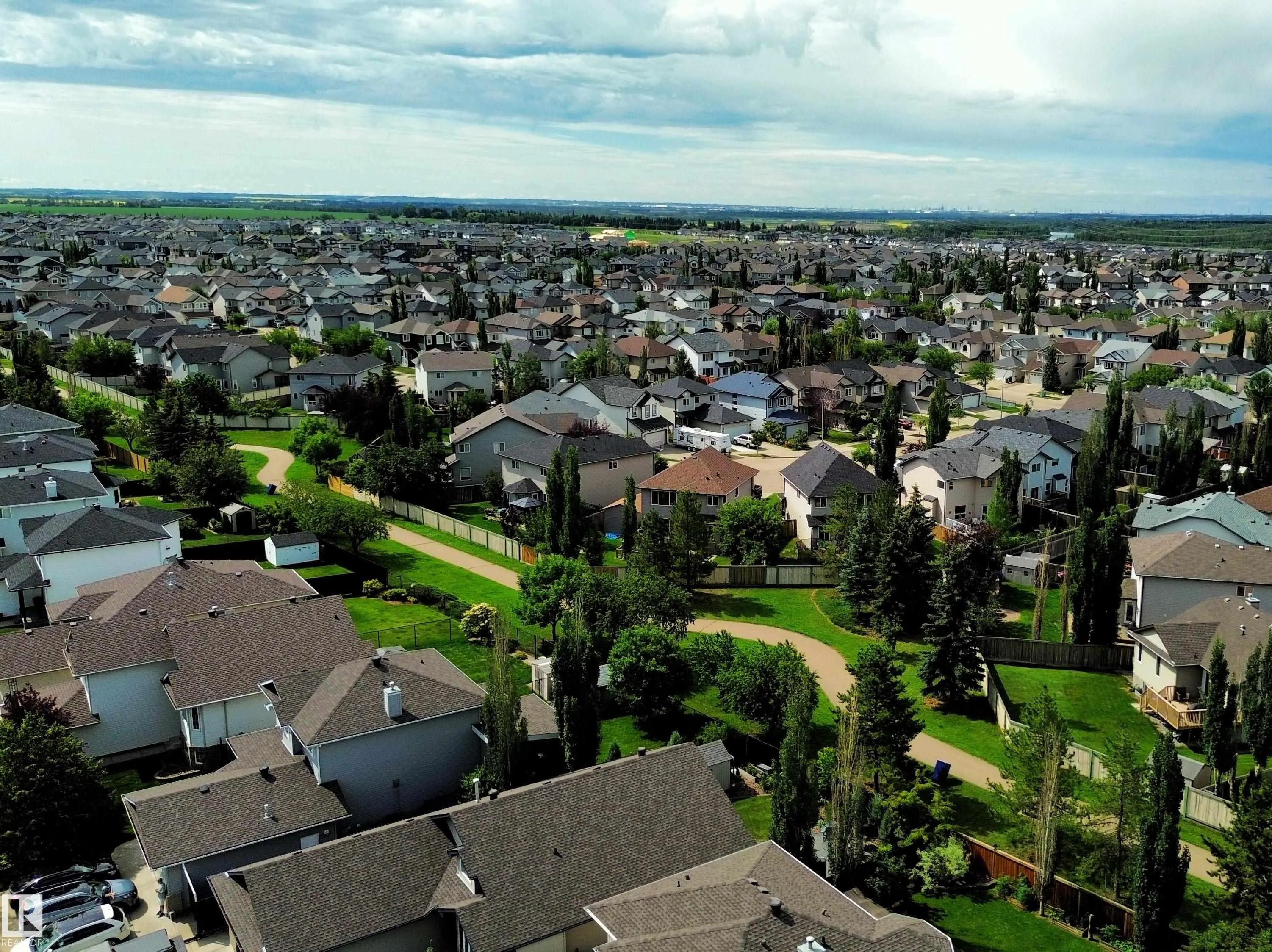 5 ALDERSON Close