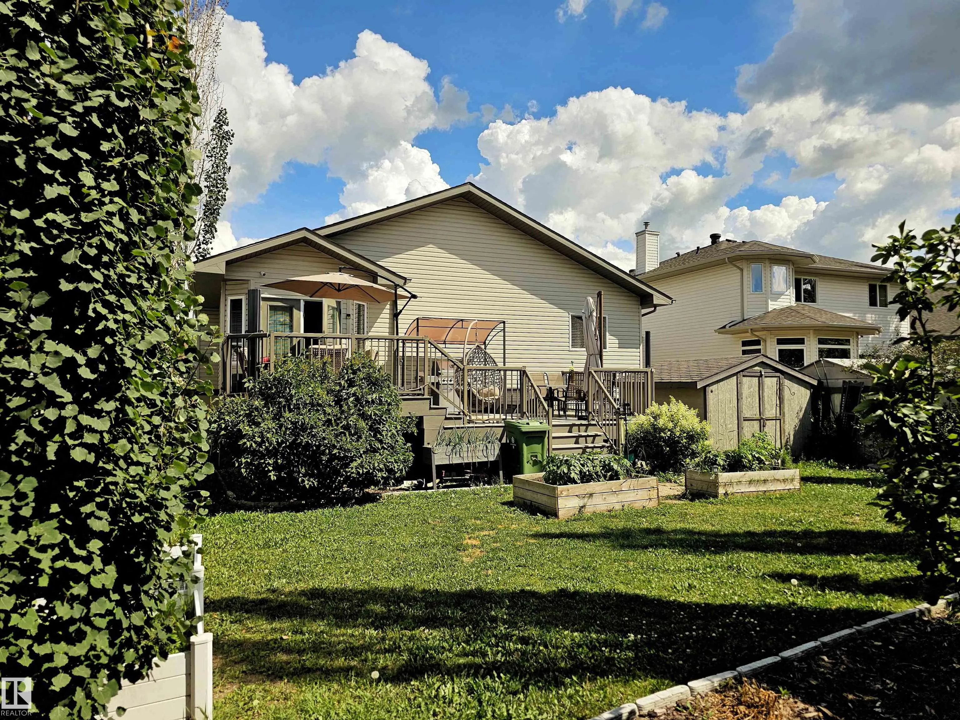 5 ALDERSON Close