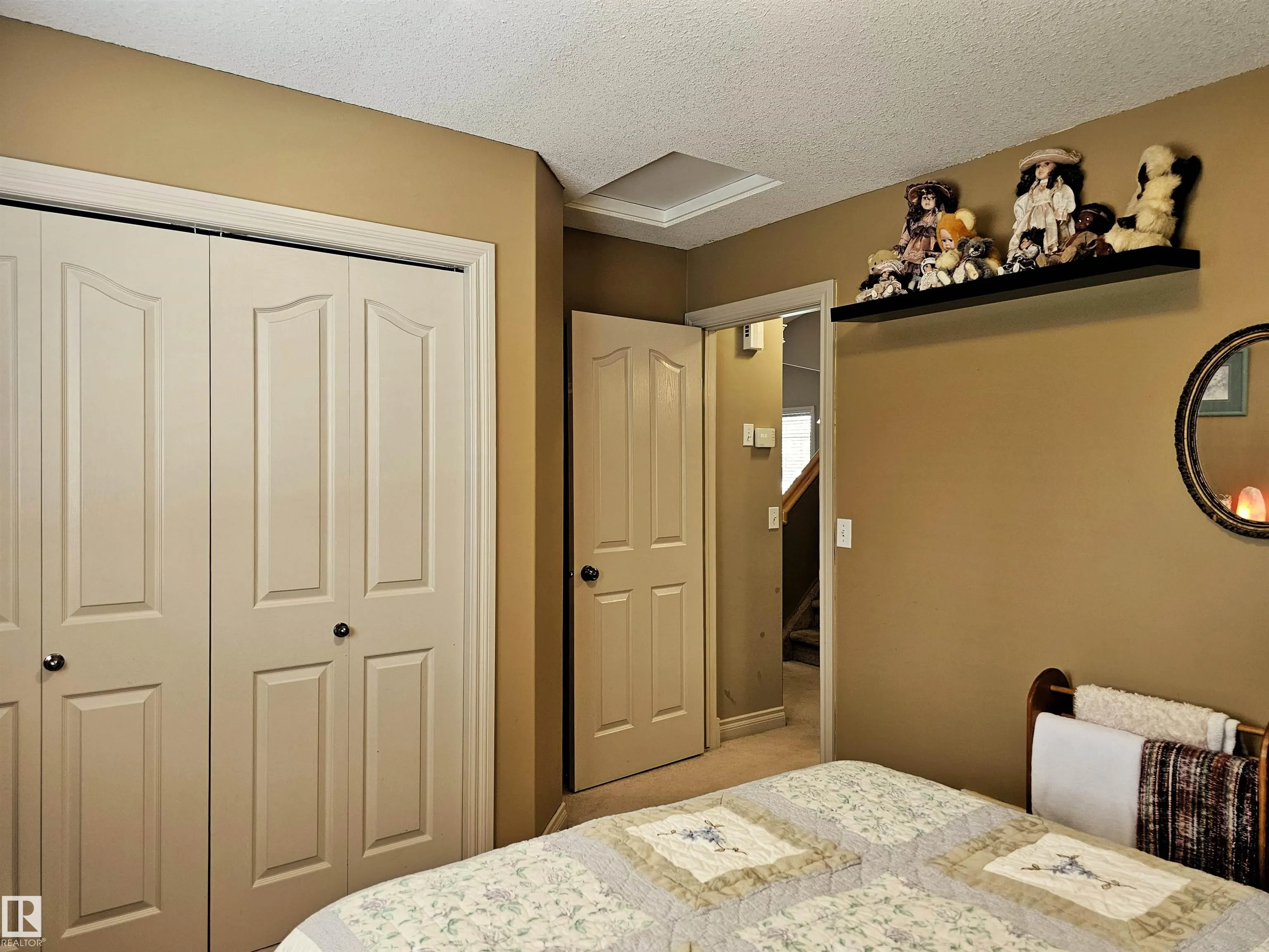 5 ALDERSON Close