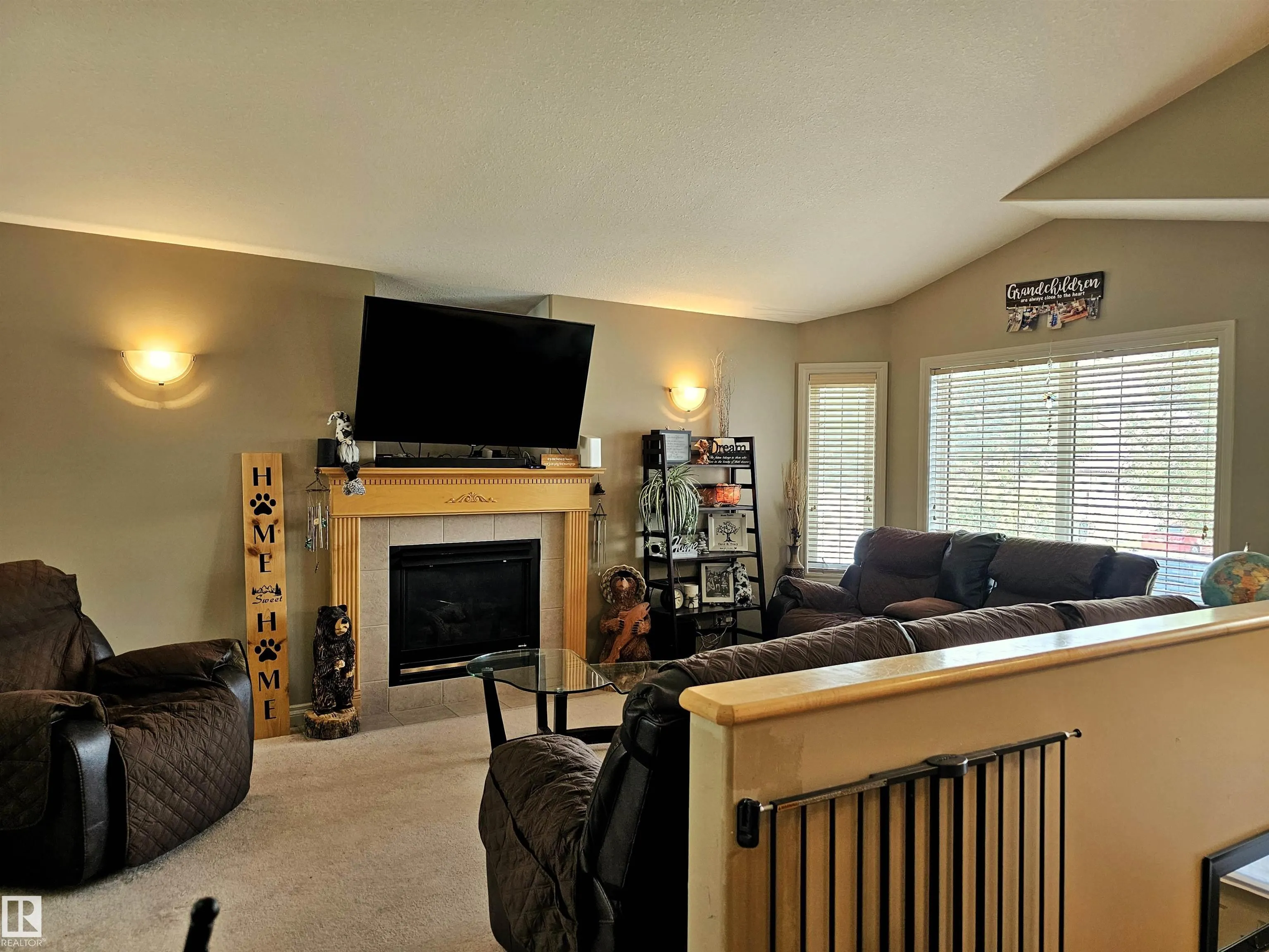 5 ALDERSON Close