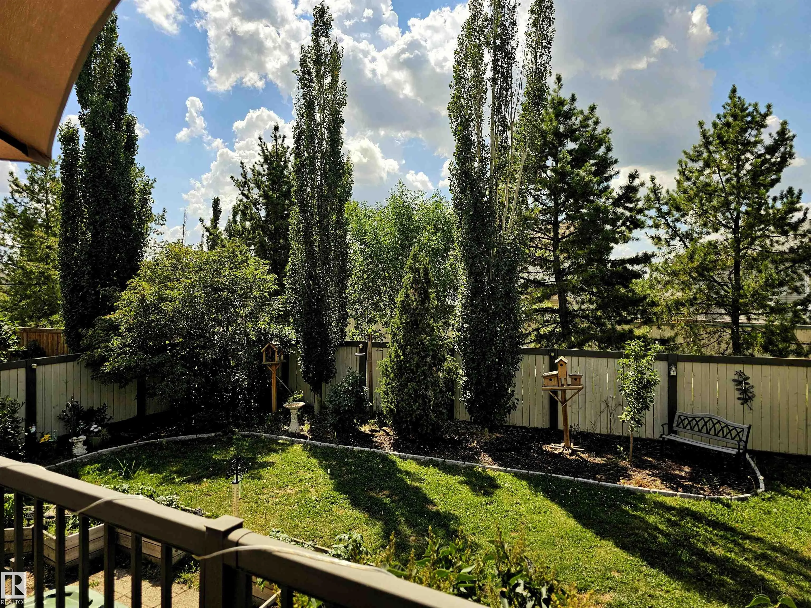 5 ALDERSON Close