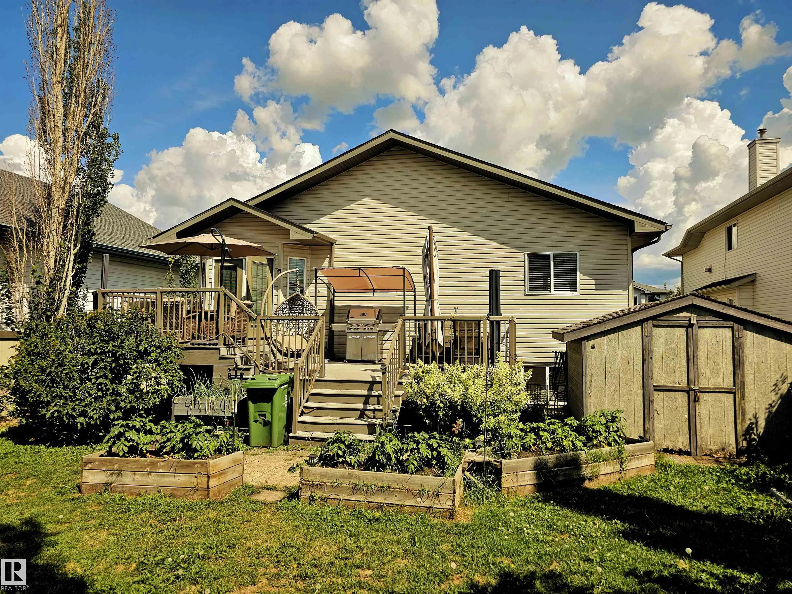 5 ALDERSON Close