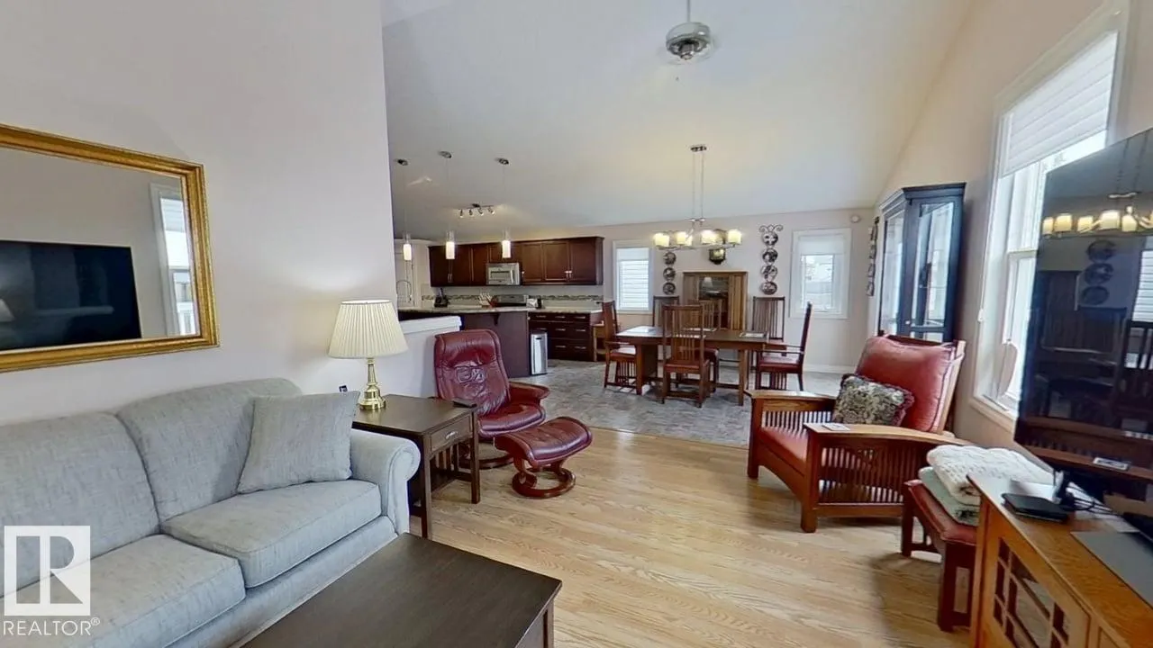 13040 164 Avenue