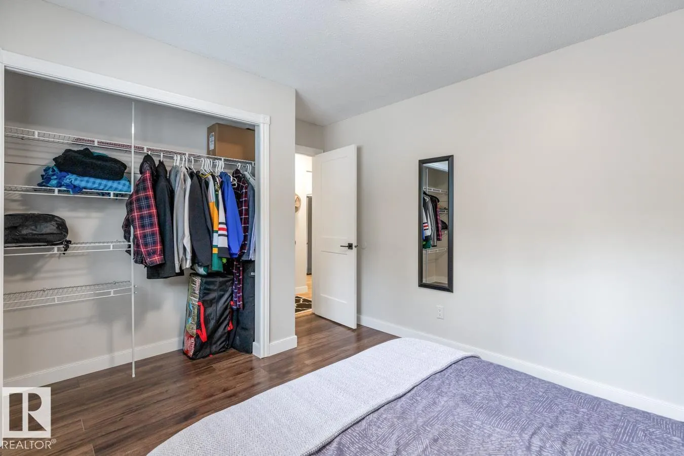 57 GARNET Crescent