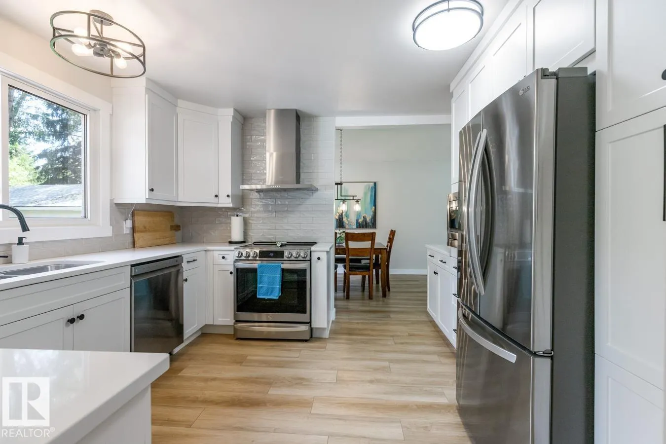 57 GARNET Crescent