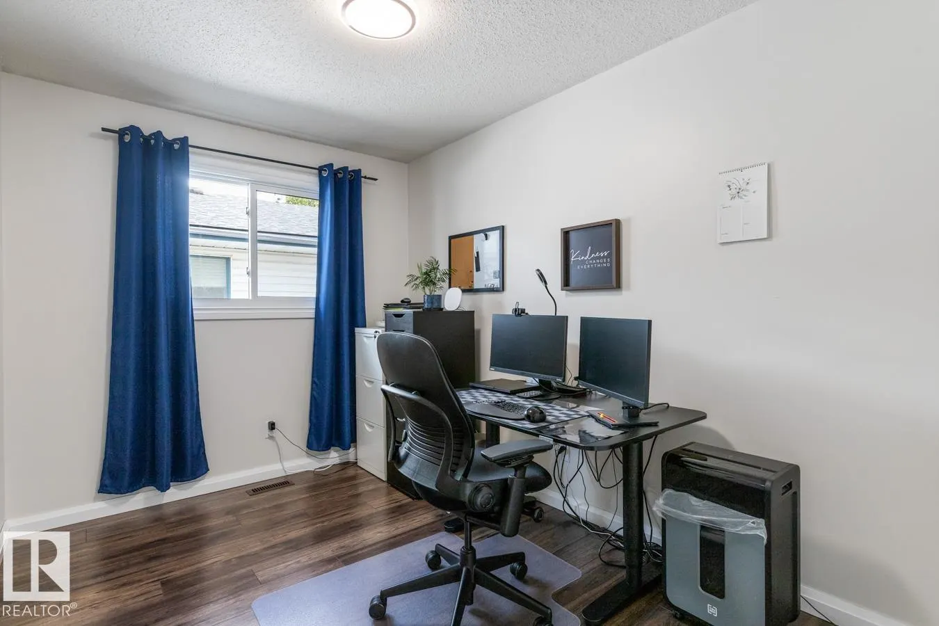 57 GARNET Crescent
