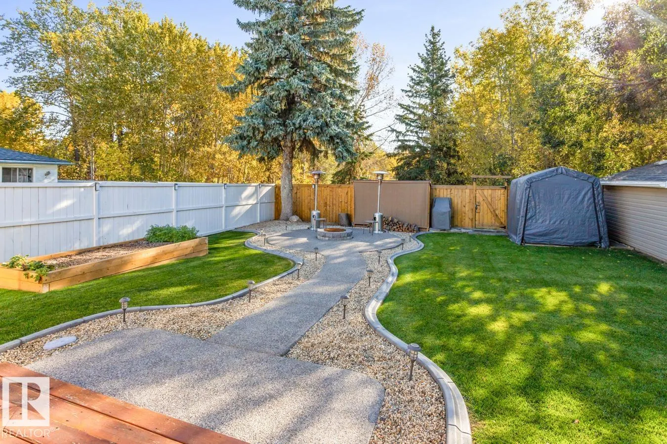 57 GARNET Crescent