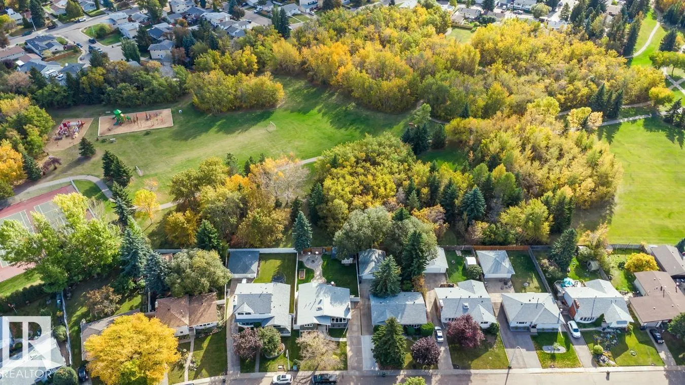 57 GARNET Crescent
