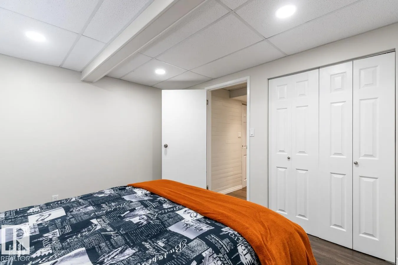 57 GARNET Crescent