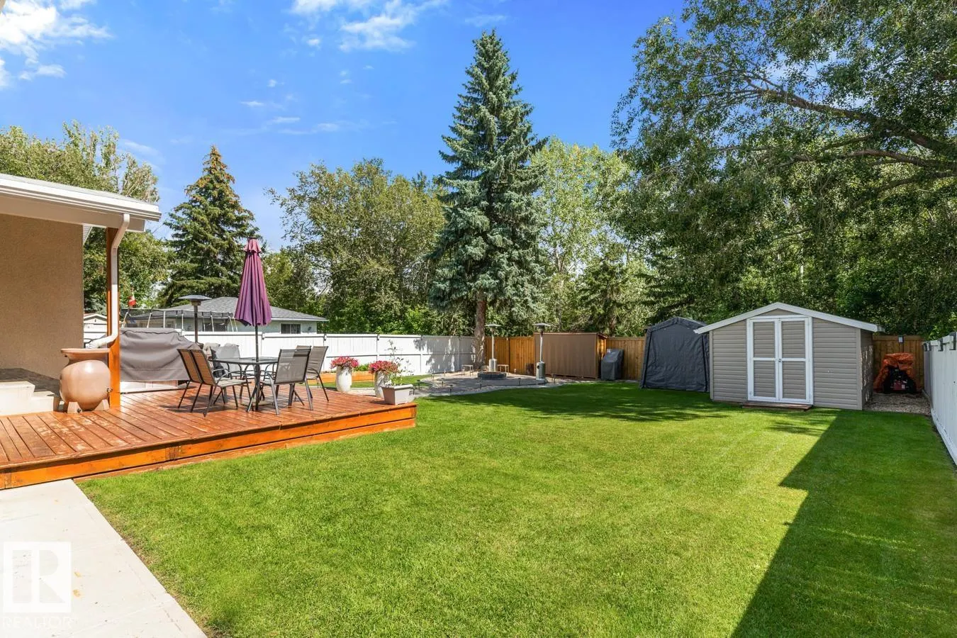 57 GARNET Crescent