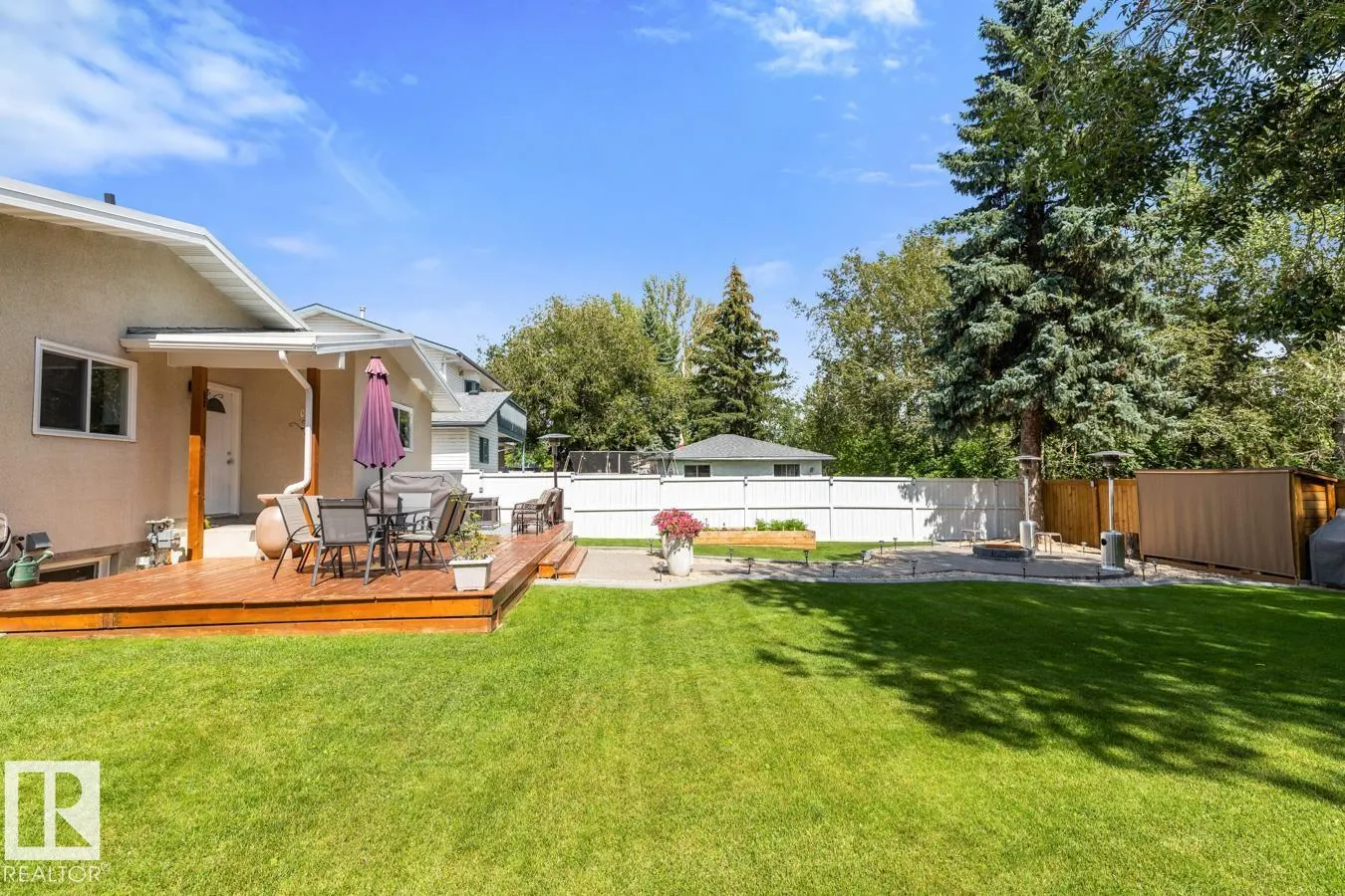57 GARNET Crescent