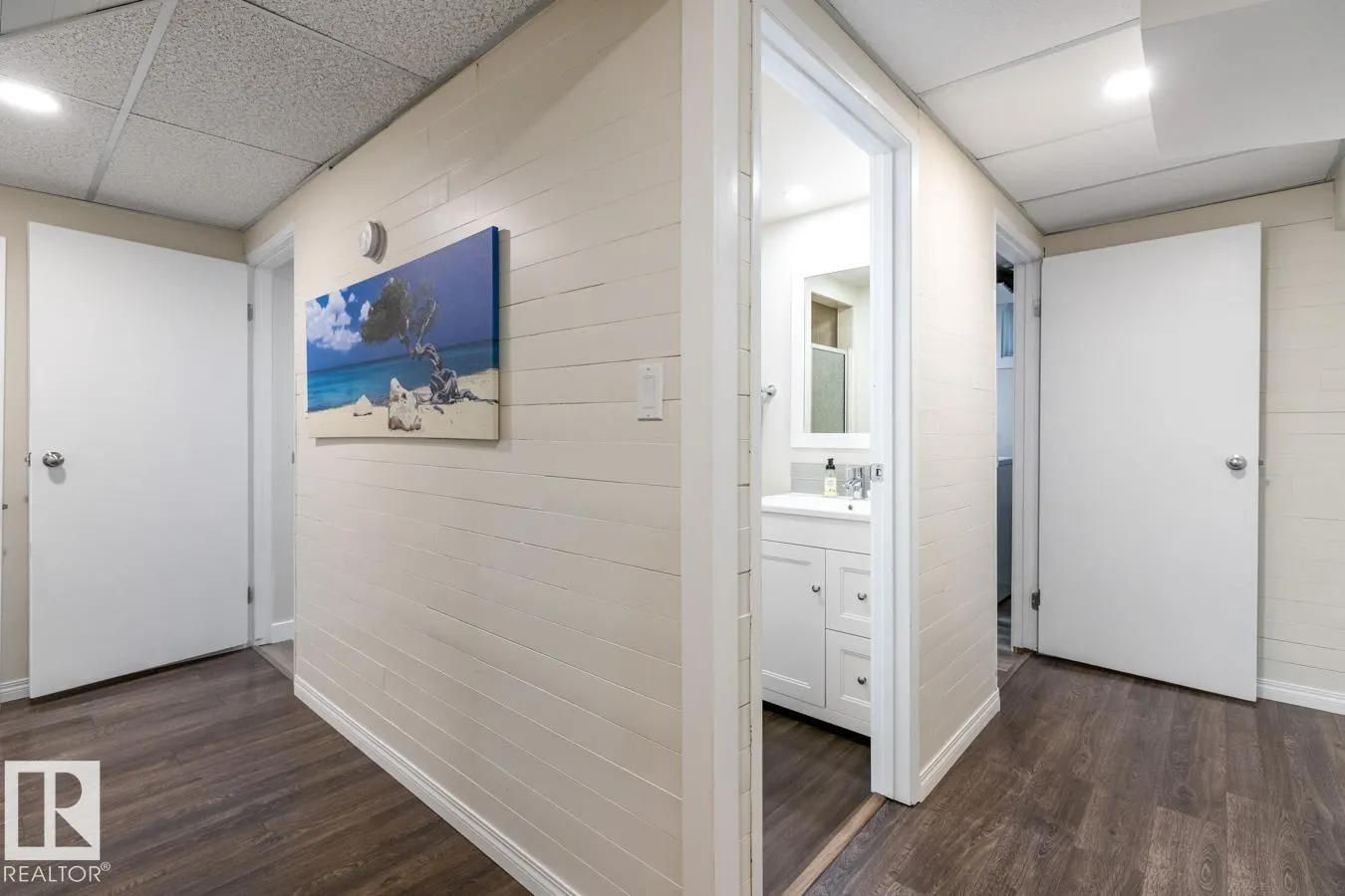 57 GARNET Crescent